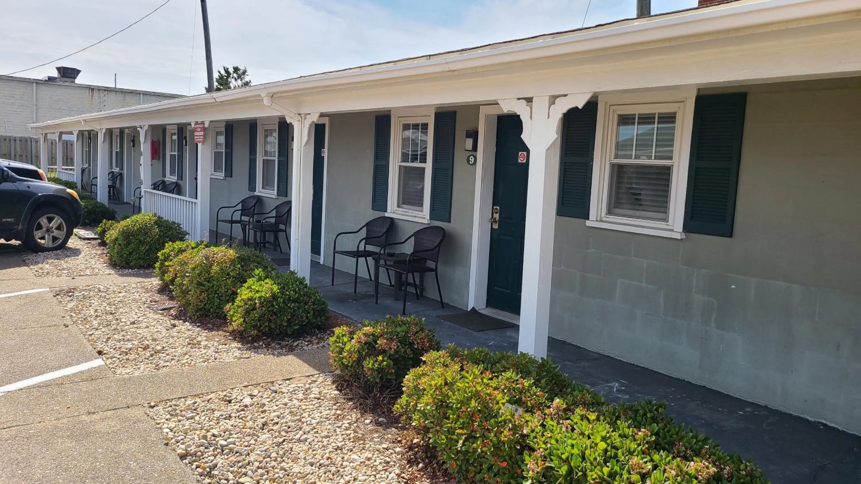 Facade/entrance in Driftin Sands Motel