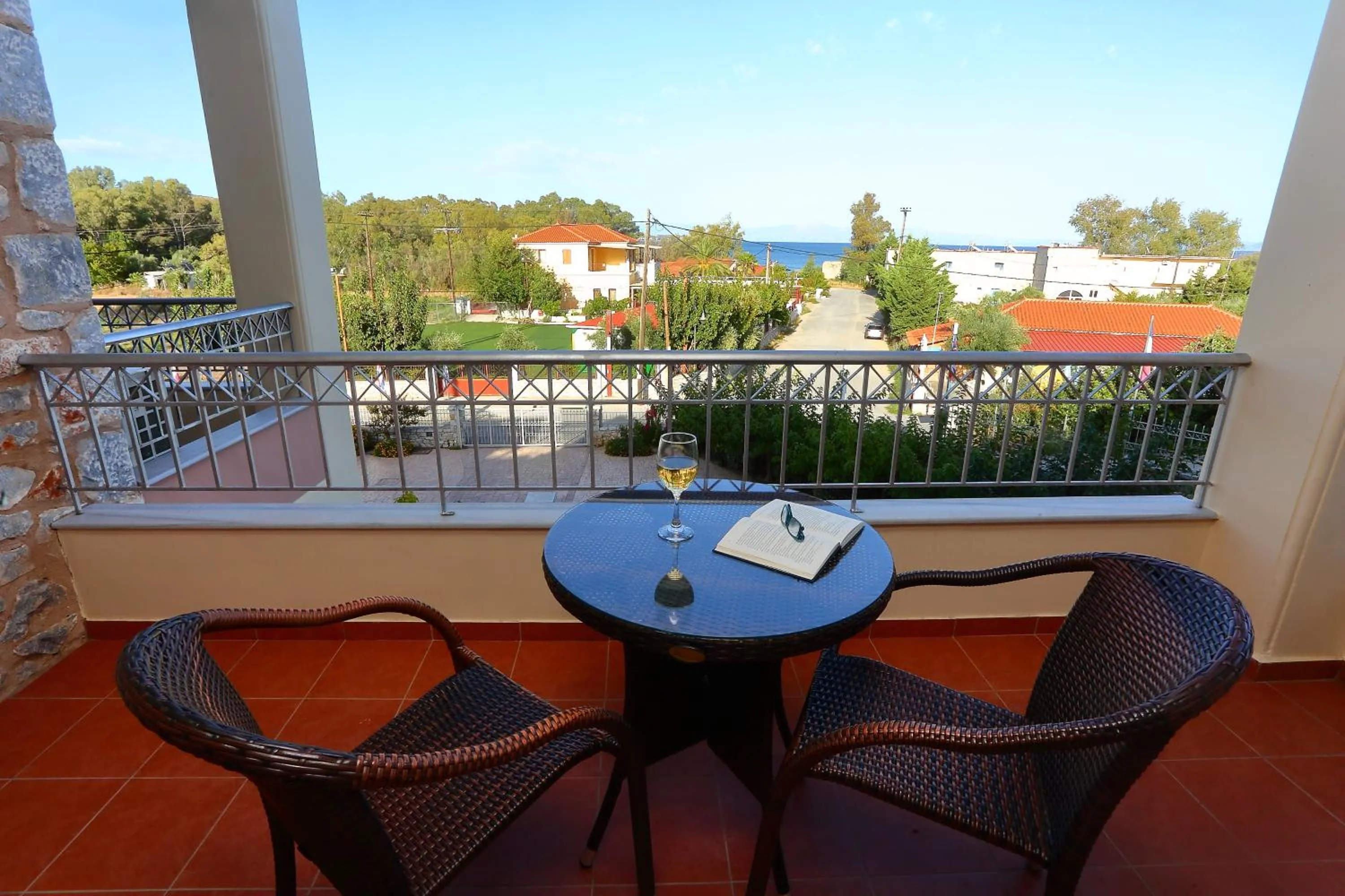 Patio in Vathi Hotel Apartment Hotel