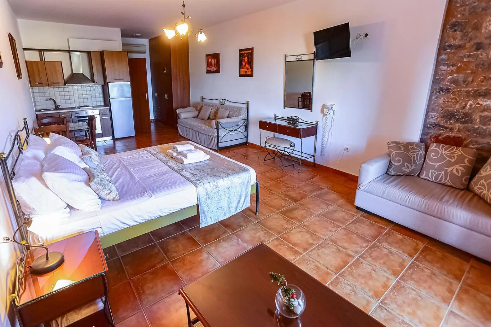 Photo of the whole room, Bed in Vathi Hotel Apartment Hotel