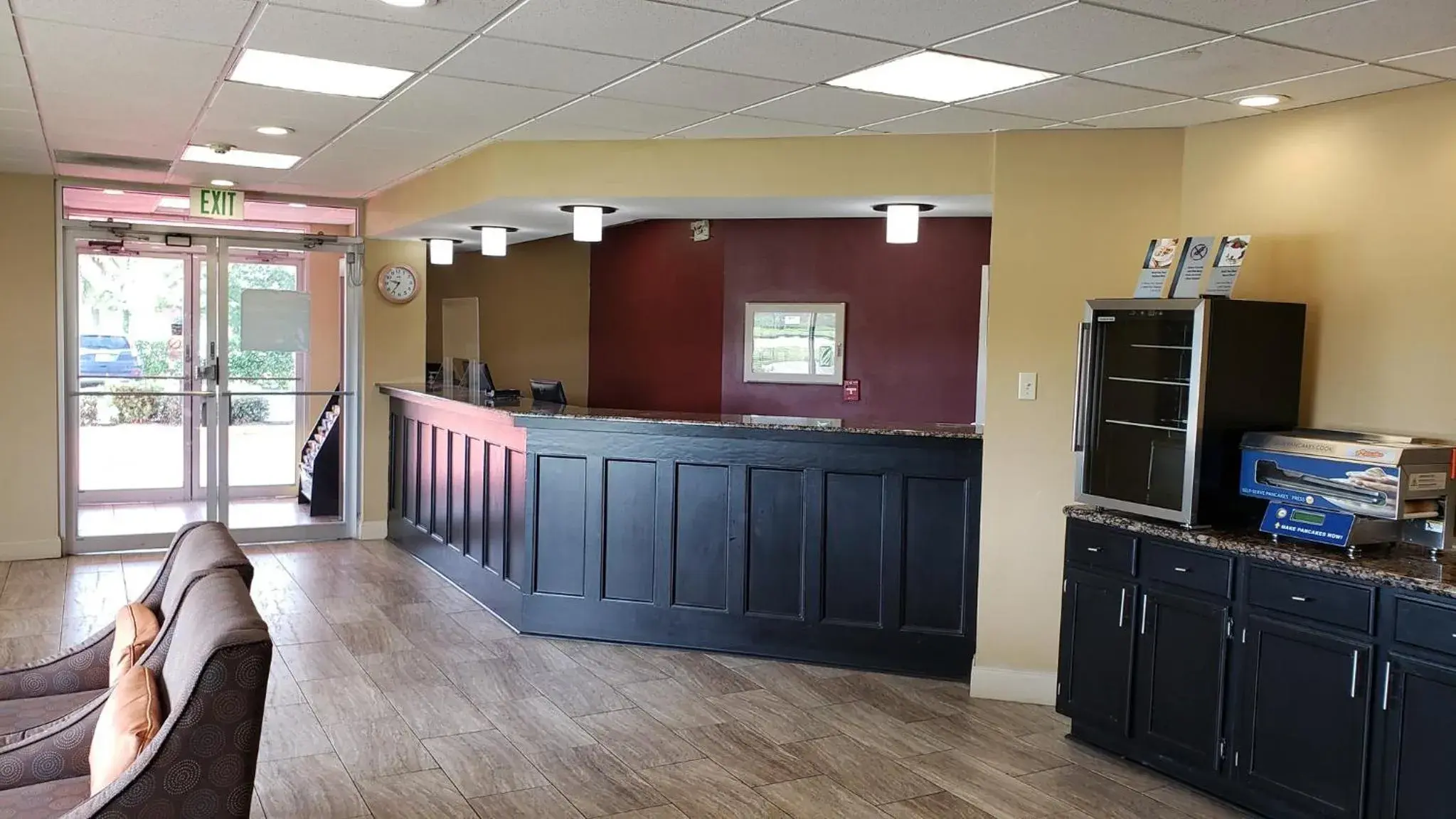 Lobby or reception in Red Roof Inn Port Allen Lobby or reception in Red Roof Inn Port Allen