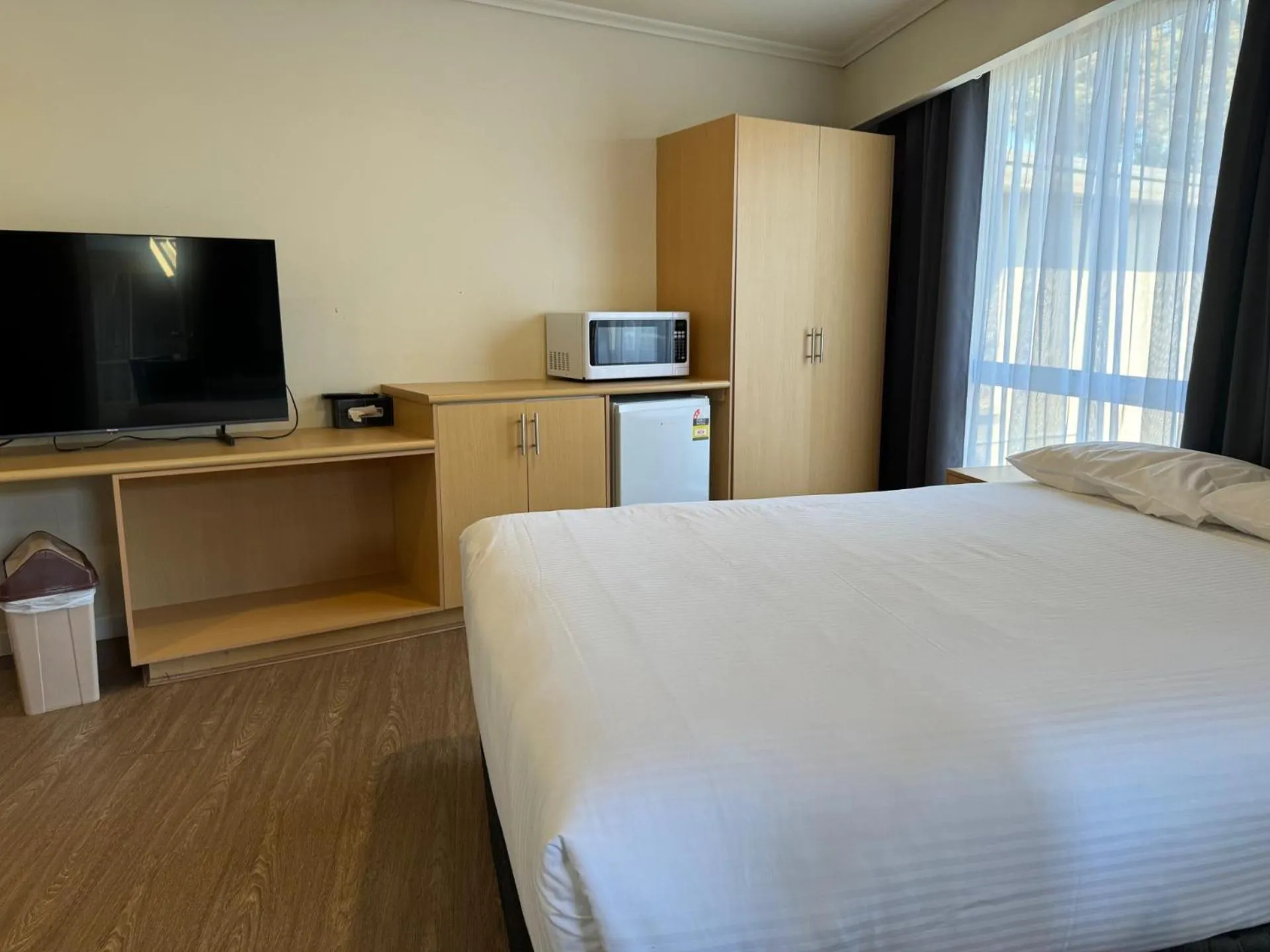 Bed in Dandenong Motel