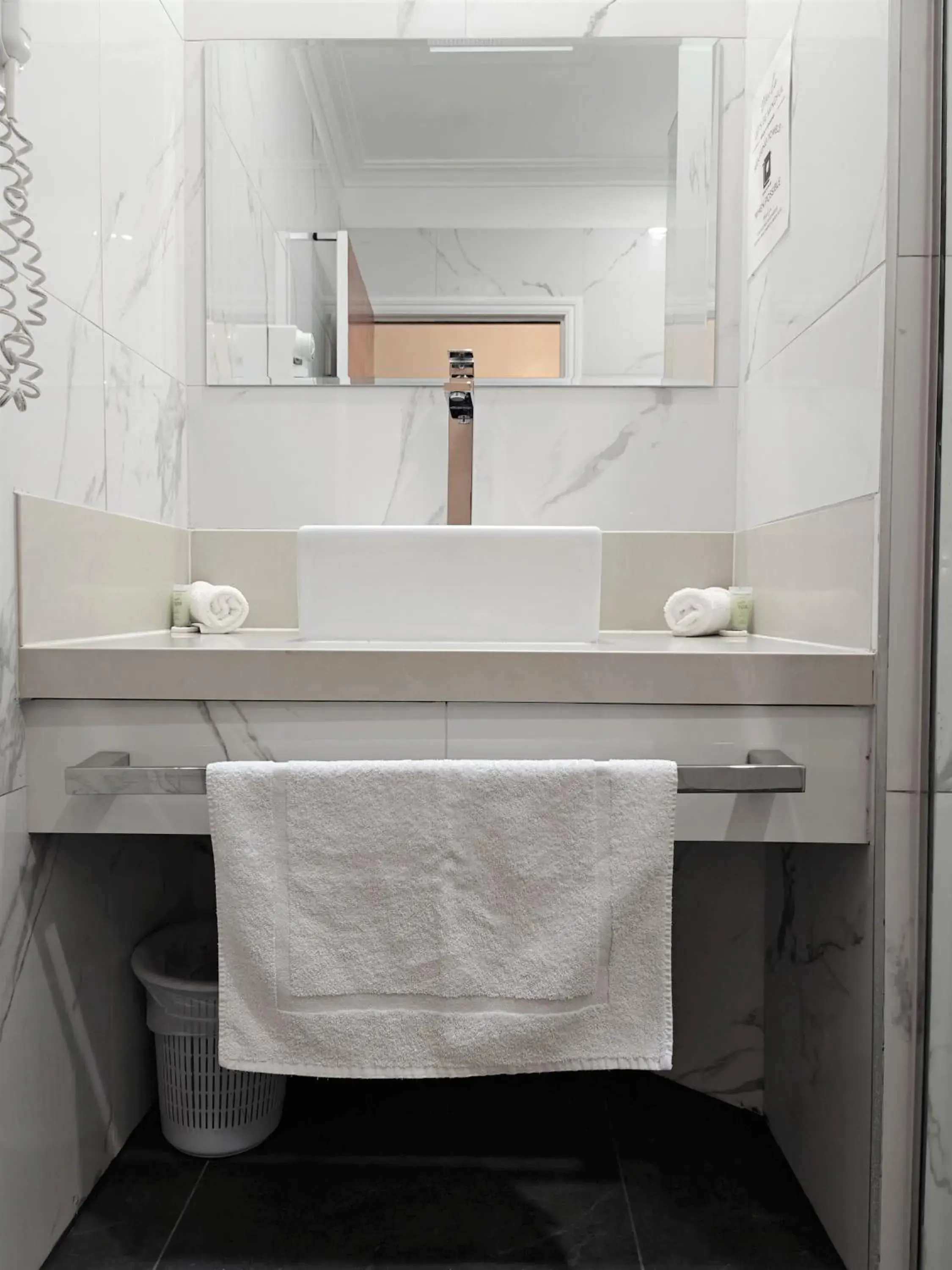 Standard Family Room in St Georges Motor Inn Standard Family Room in St Georges Motor Inn