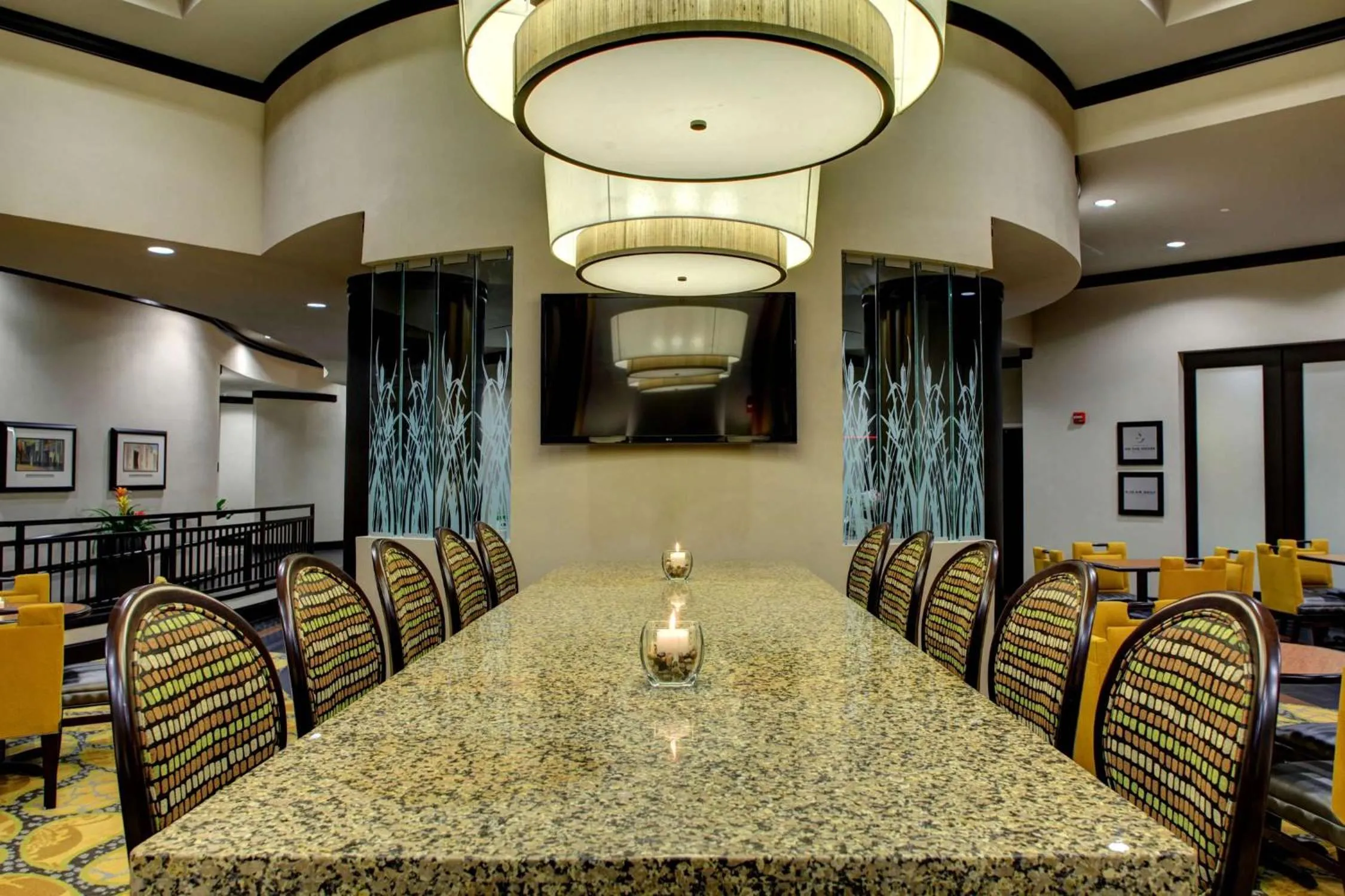 Dining area in Hampton Inn & Suites Baton Rouge Downtown