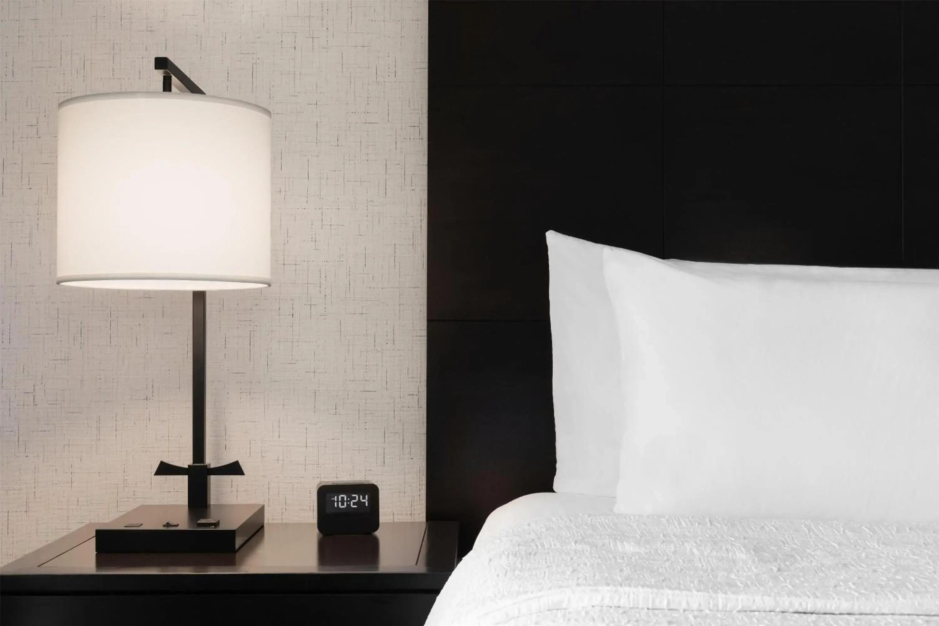 Bed in Hampton Inn & Suites Baton Rouge Downtown Bed in Hampton Inn & Suites Baton Rouge Downtown