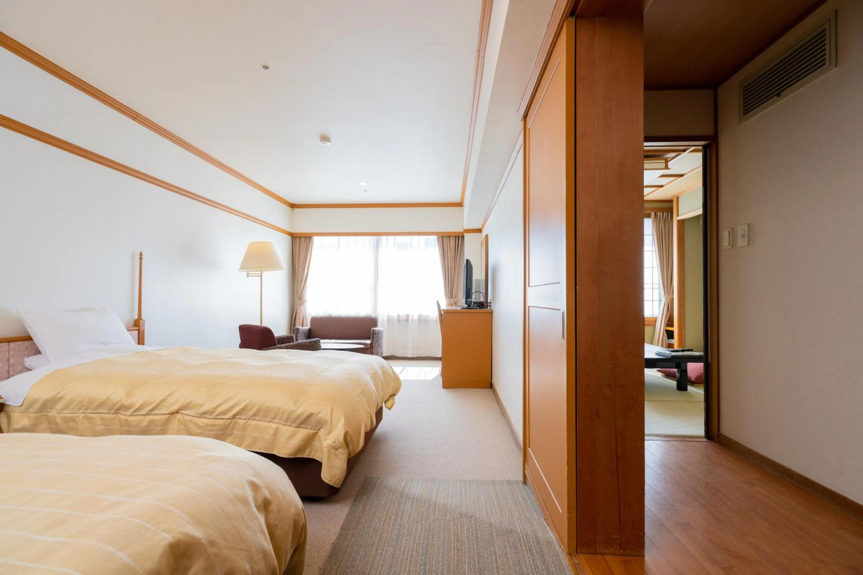 Photo of the whole room, Bed in Ito Kowakien