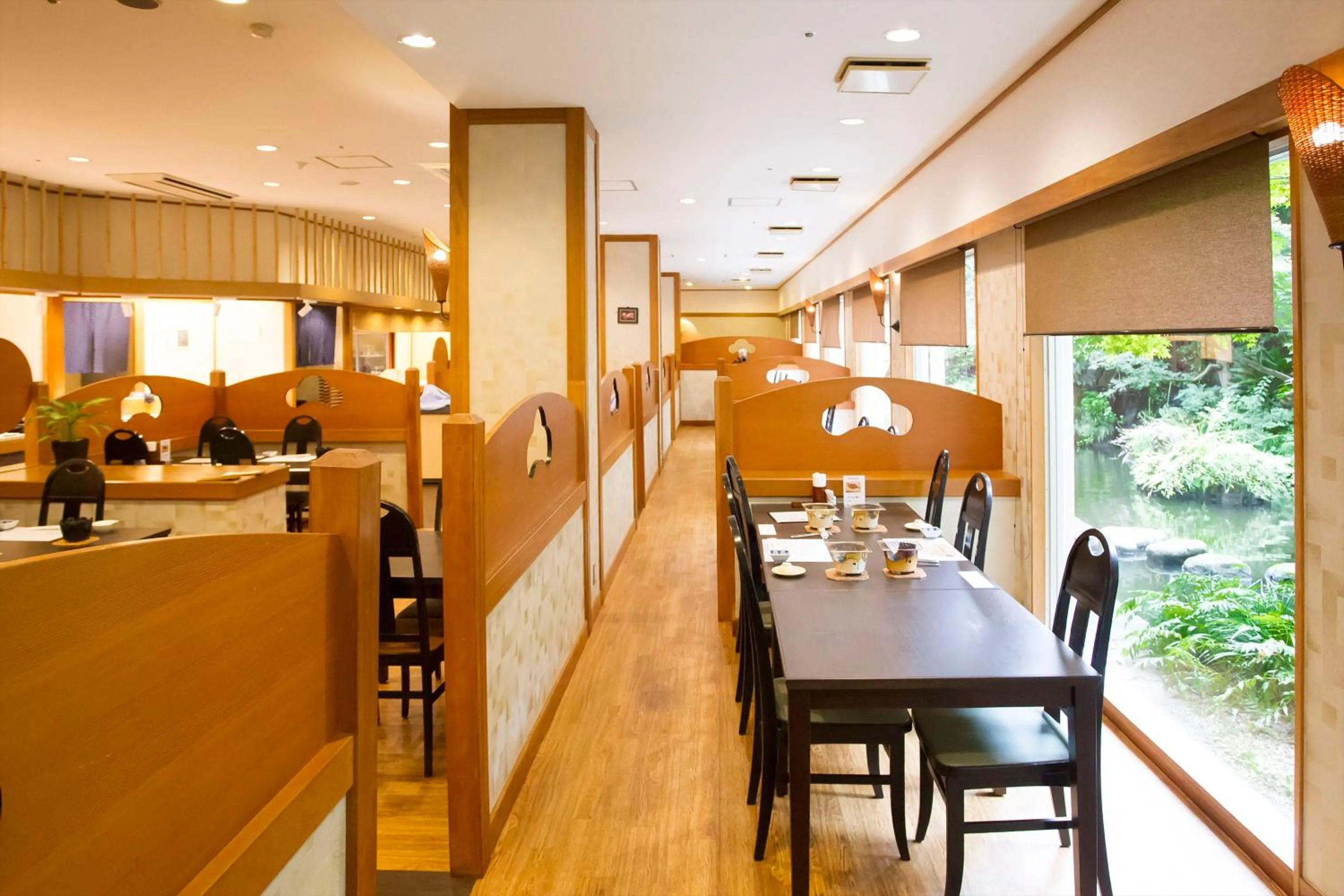 Restaurant/places to eat in Ito Kowakien