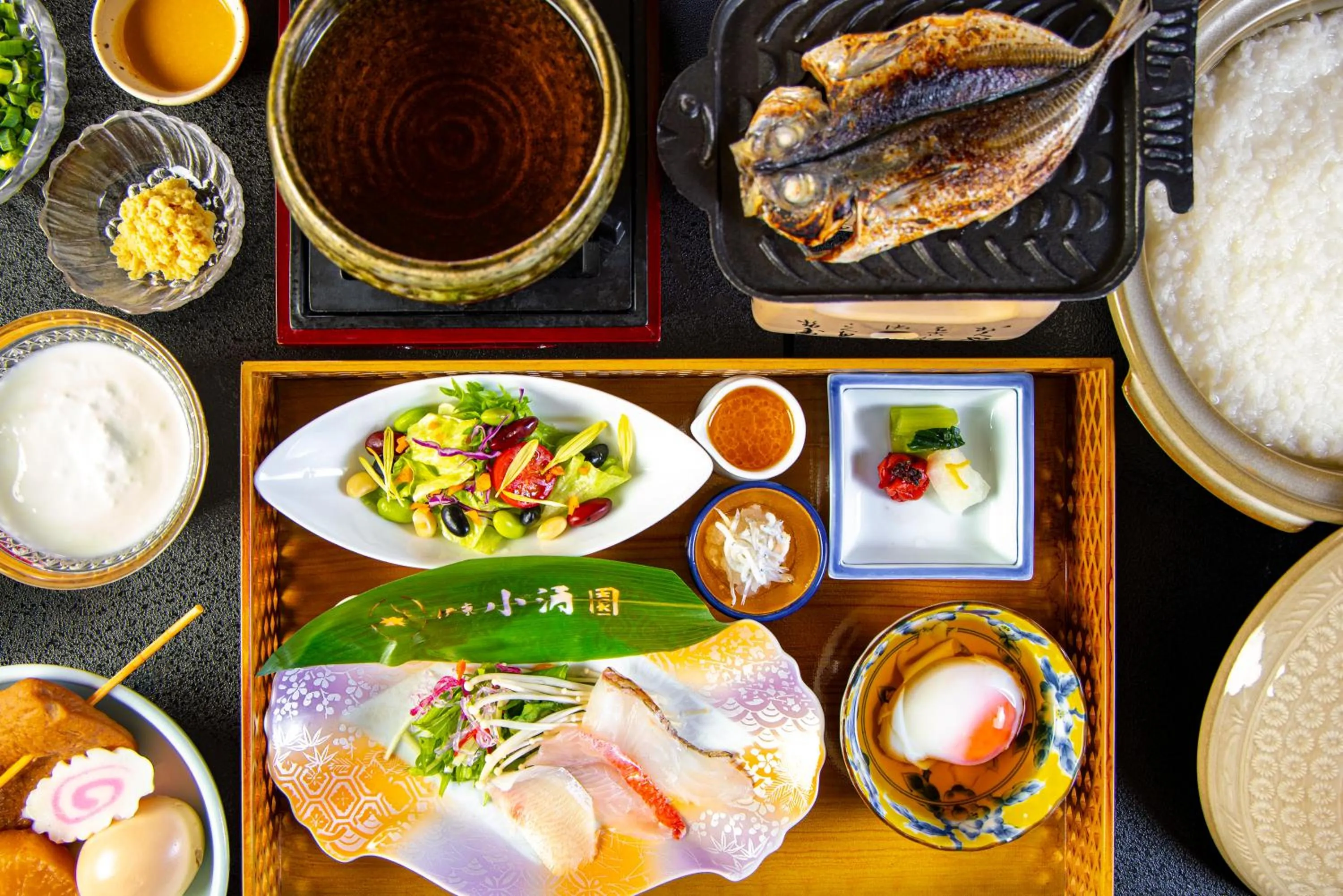 Breakfast in Ito Kowakien