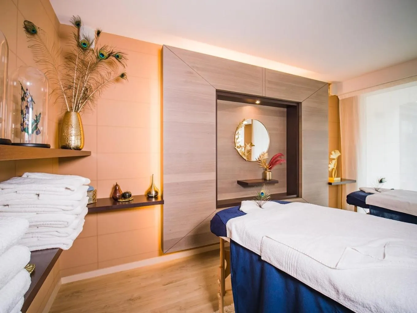 Massage, Bed in Le Churchill Hôtel & Spa