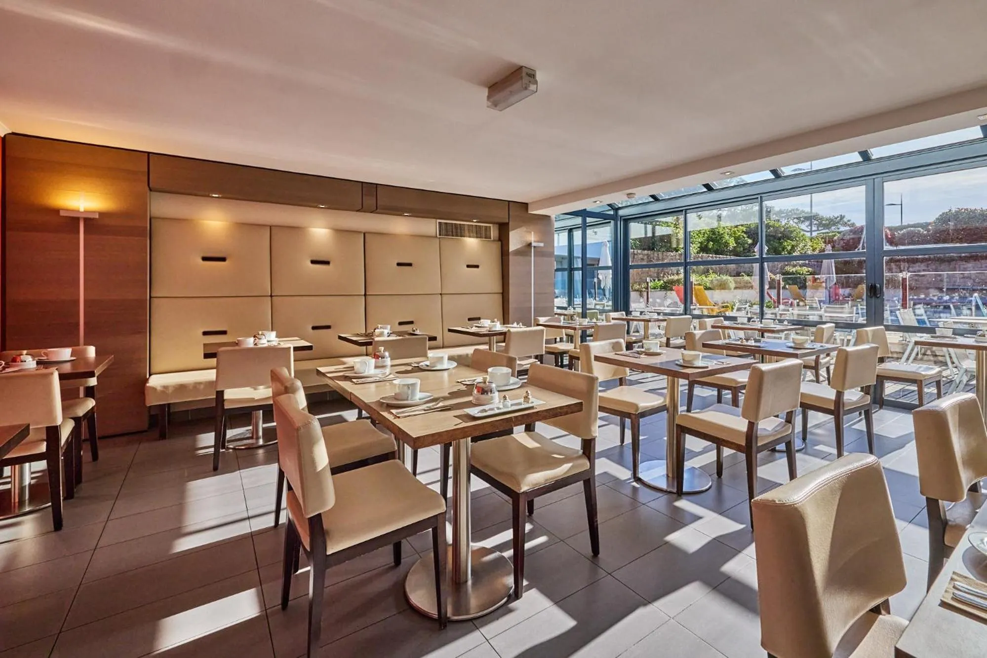 Breakfast in Le Churchill Hôtel & Spa