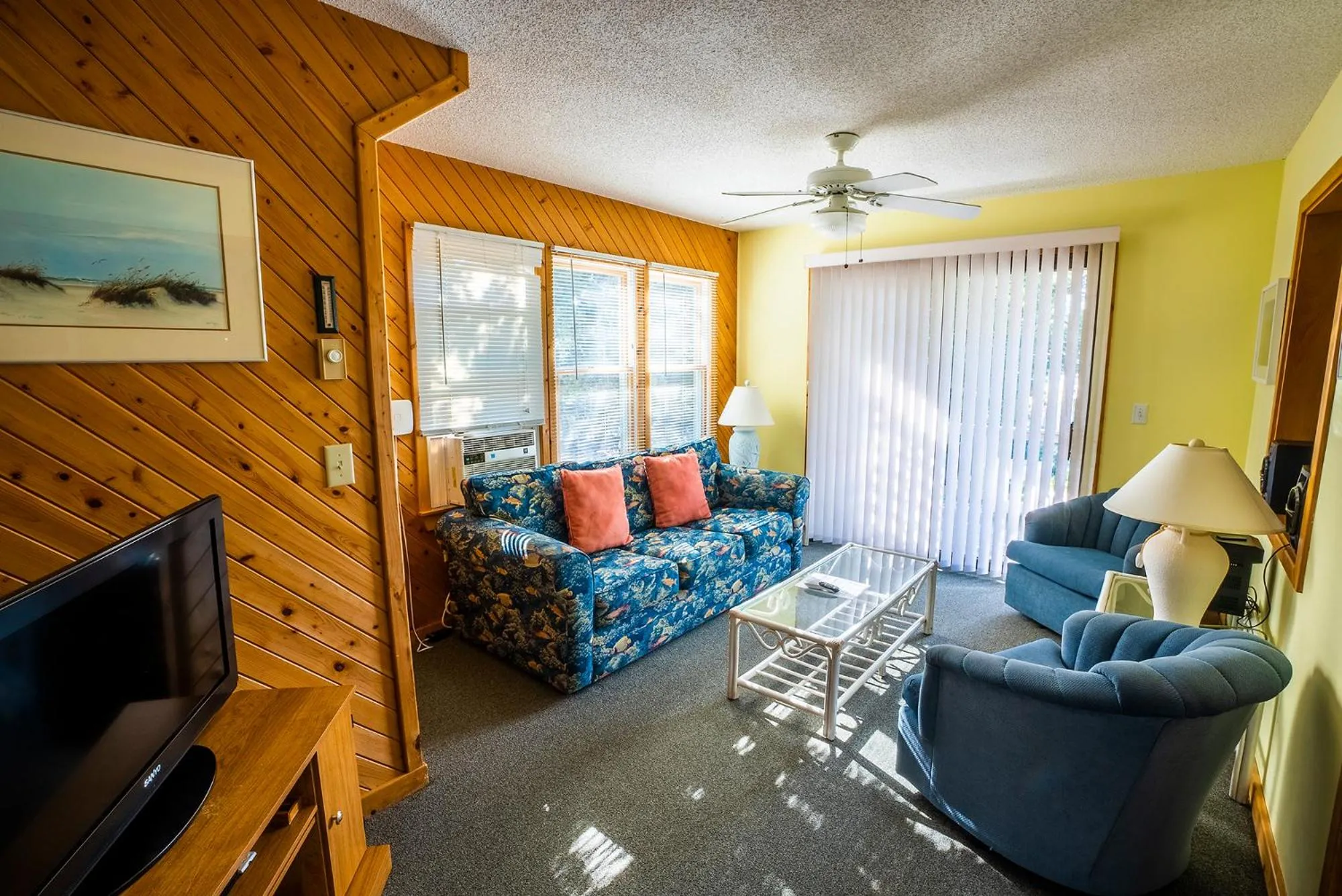 The Ocracoke Harbor Inn