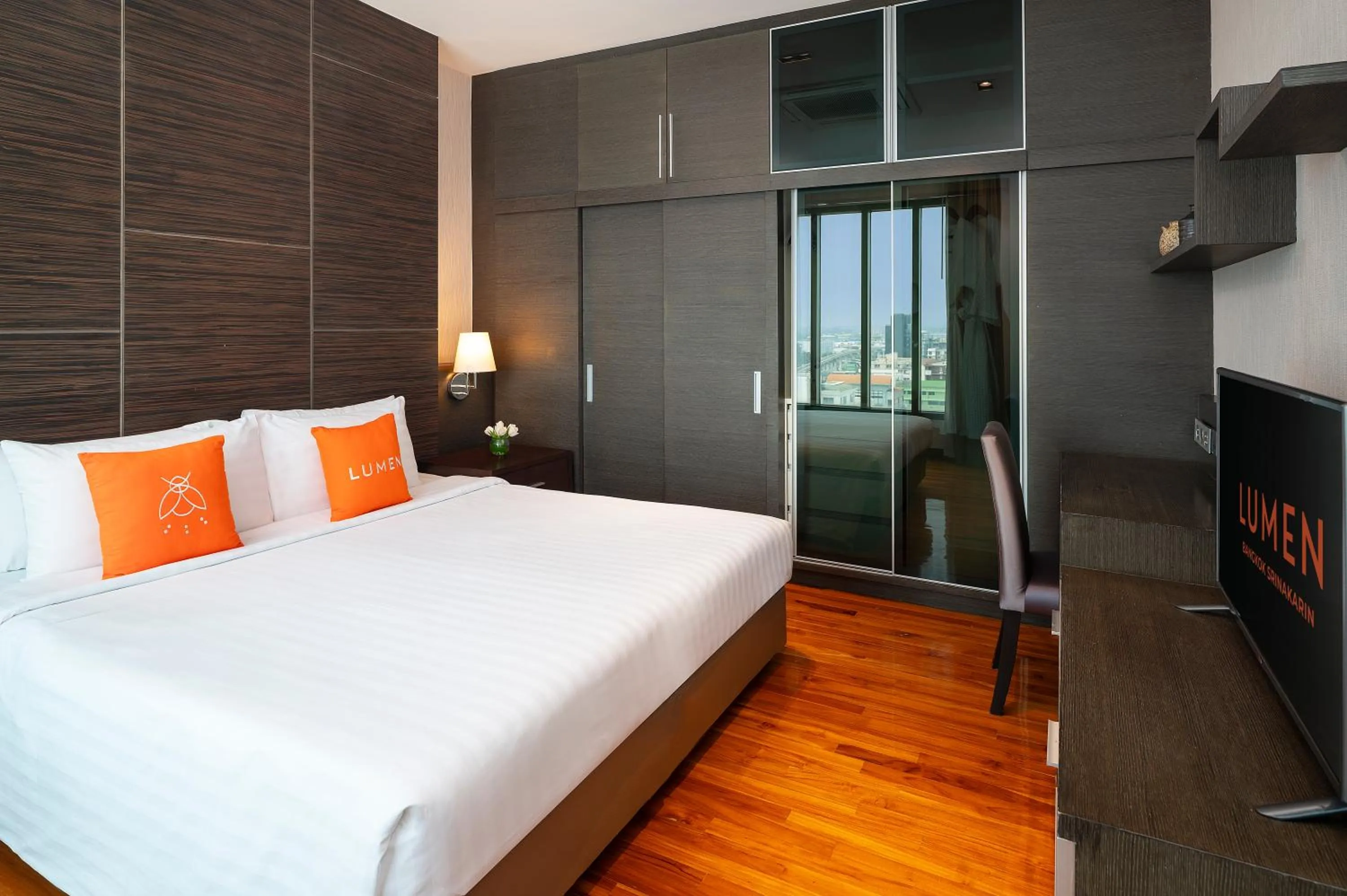 Bedroom, Bed in Lumen Bangkok Srinakarin