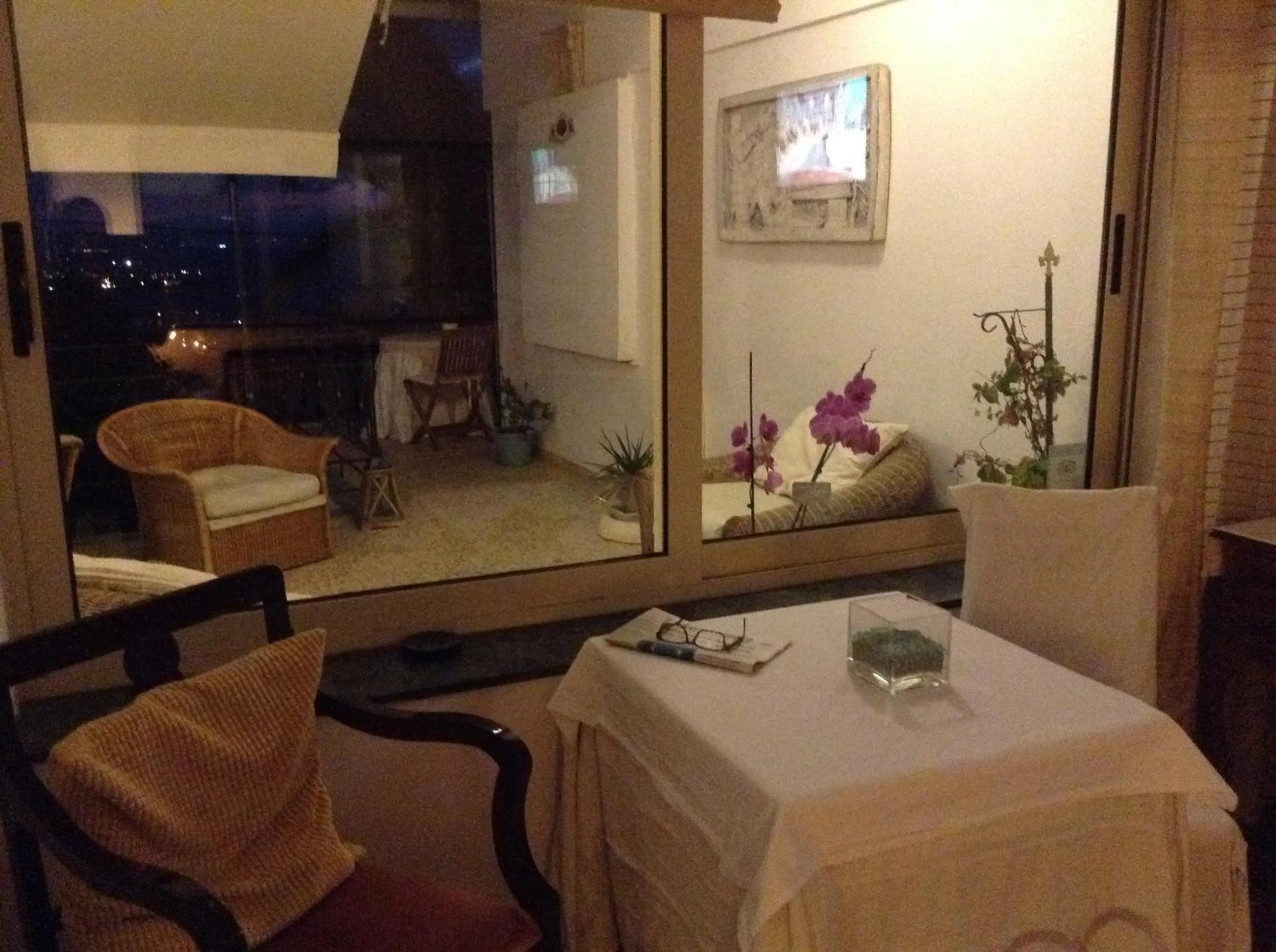 Seating area in Akrotiri Hotel