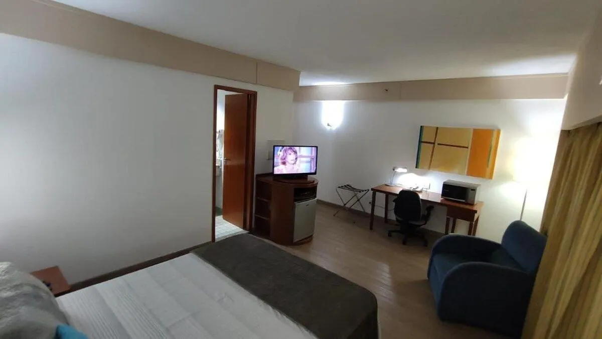 Photo of the whole room, Bed in Flat Borges Lagoa Ibirapuera c/ garagem UH407