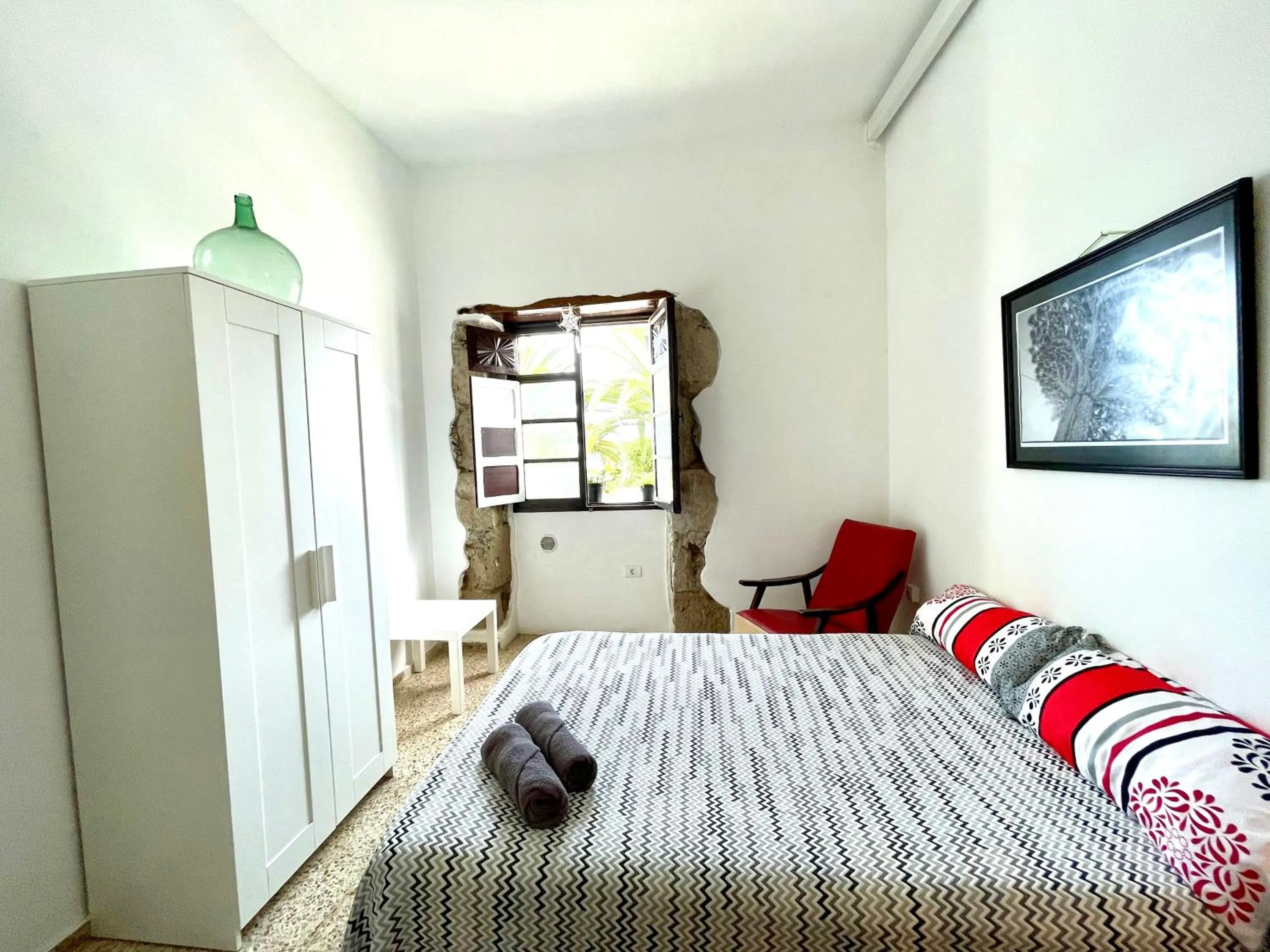 Bed in El Hostal del Cubo