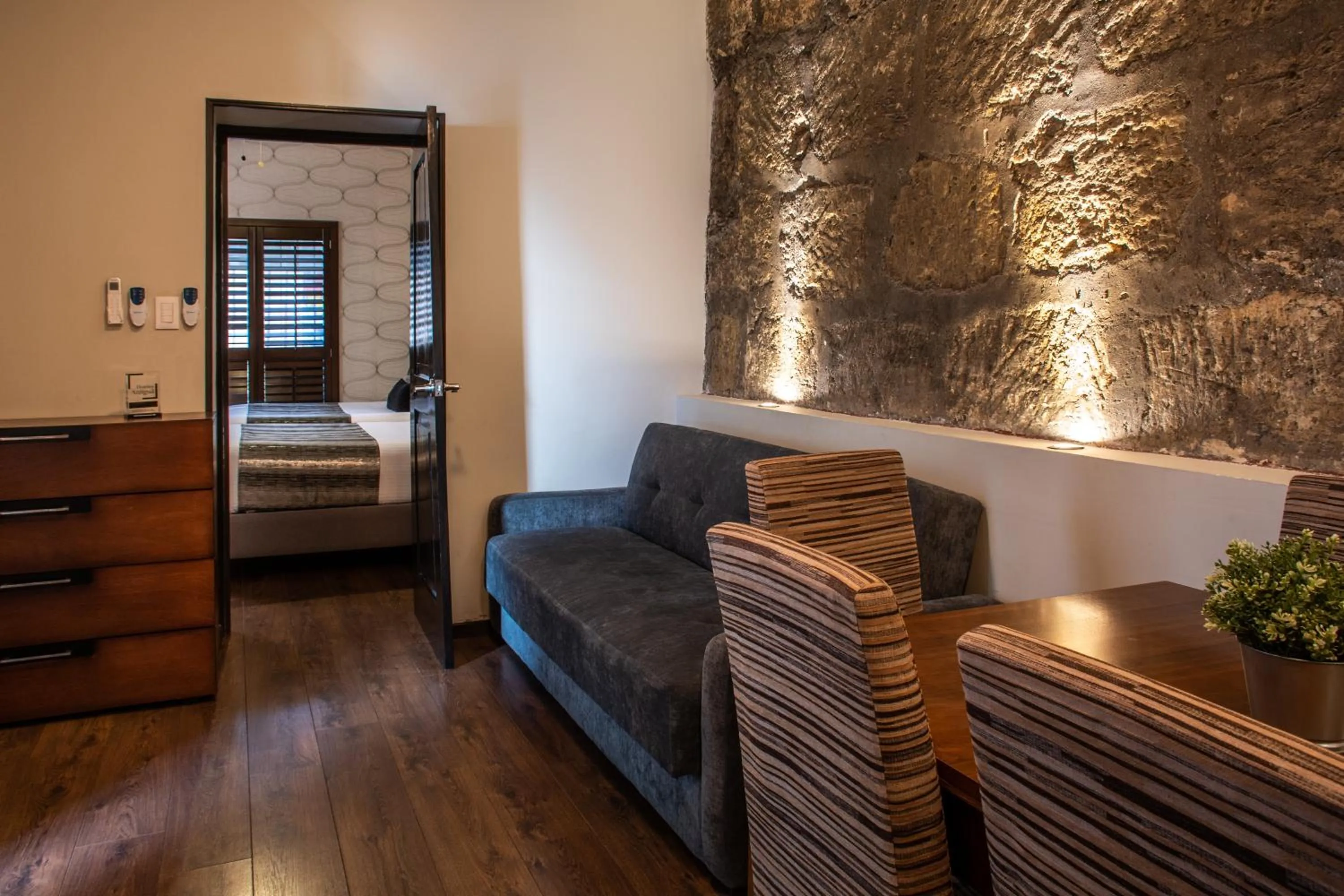 Living room, Bed in Hoteles ANTIGUA - SANTA LUCIA MTY