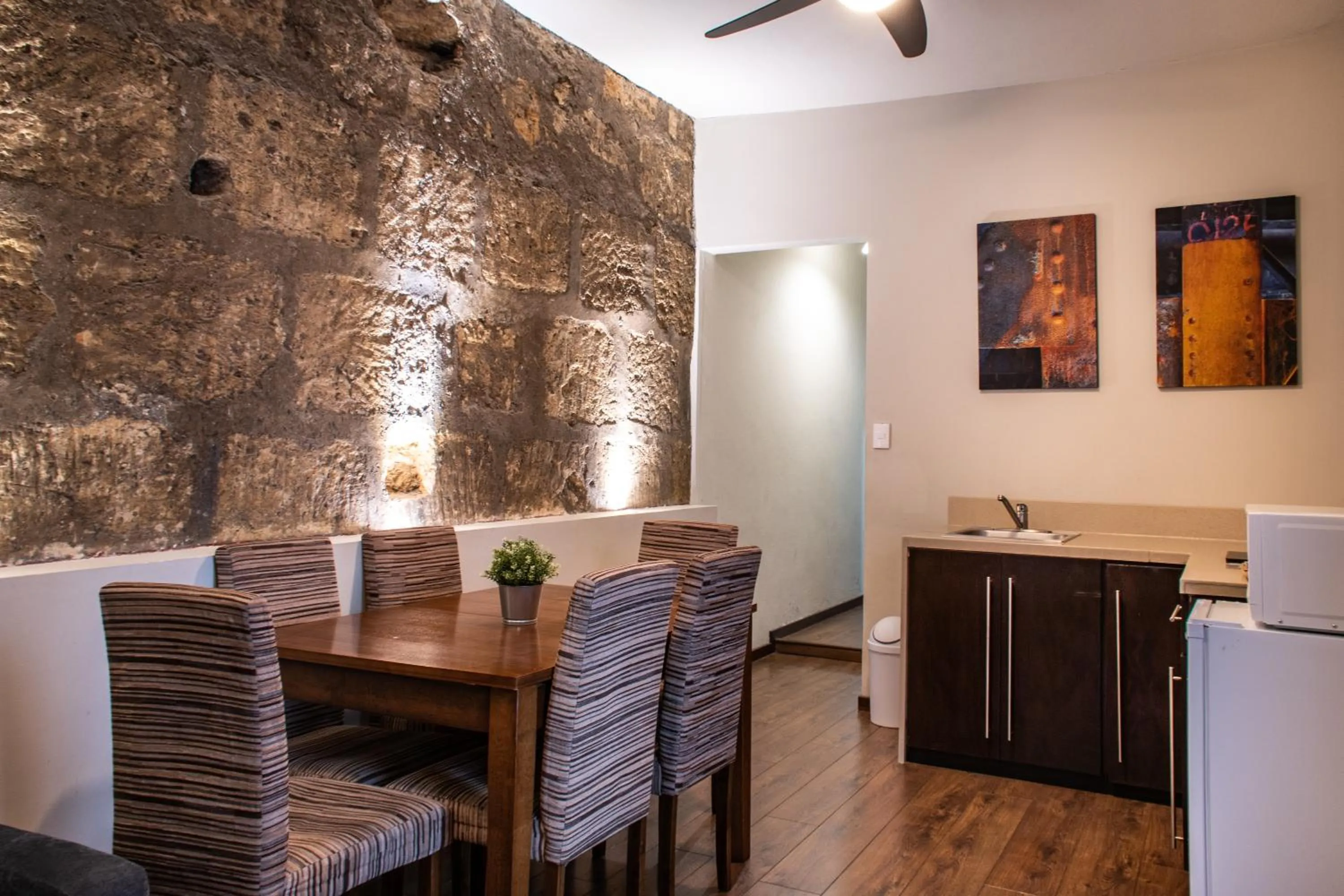 Kitchen or kitchenette in Hoteles ANTIGUA - SANTA LUCIA MTY