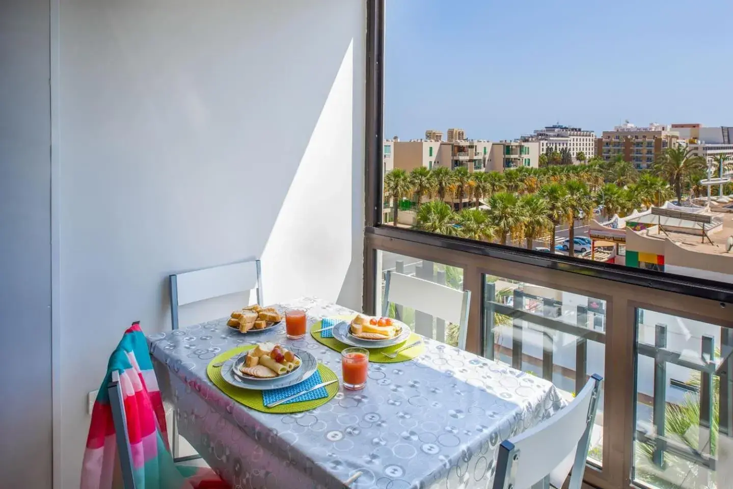 733 Wonderful Studio in LasAmericas! Wi-Fi free! 733 Wonderful Studio in LasAmericas! Wi-Fi free!