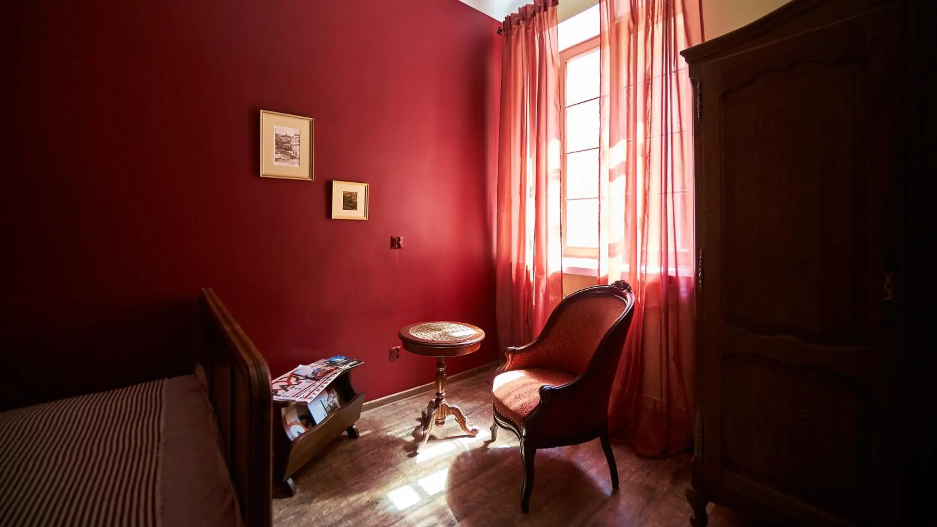 Single Room - single occupancy in Sztukmistrz Magician Art Rooms Single Room - single occupancy in Sztukmistrz Magician Art Rooms