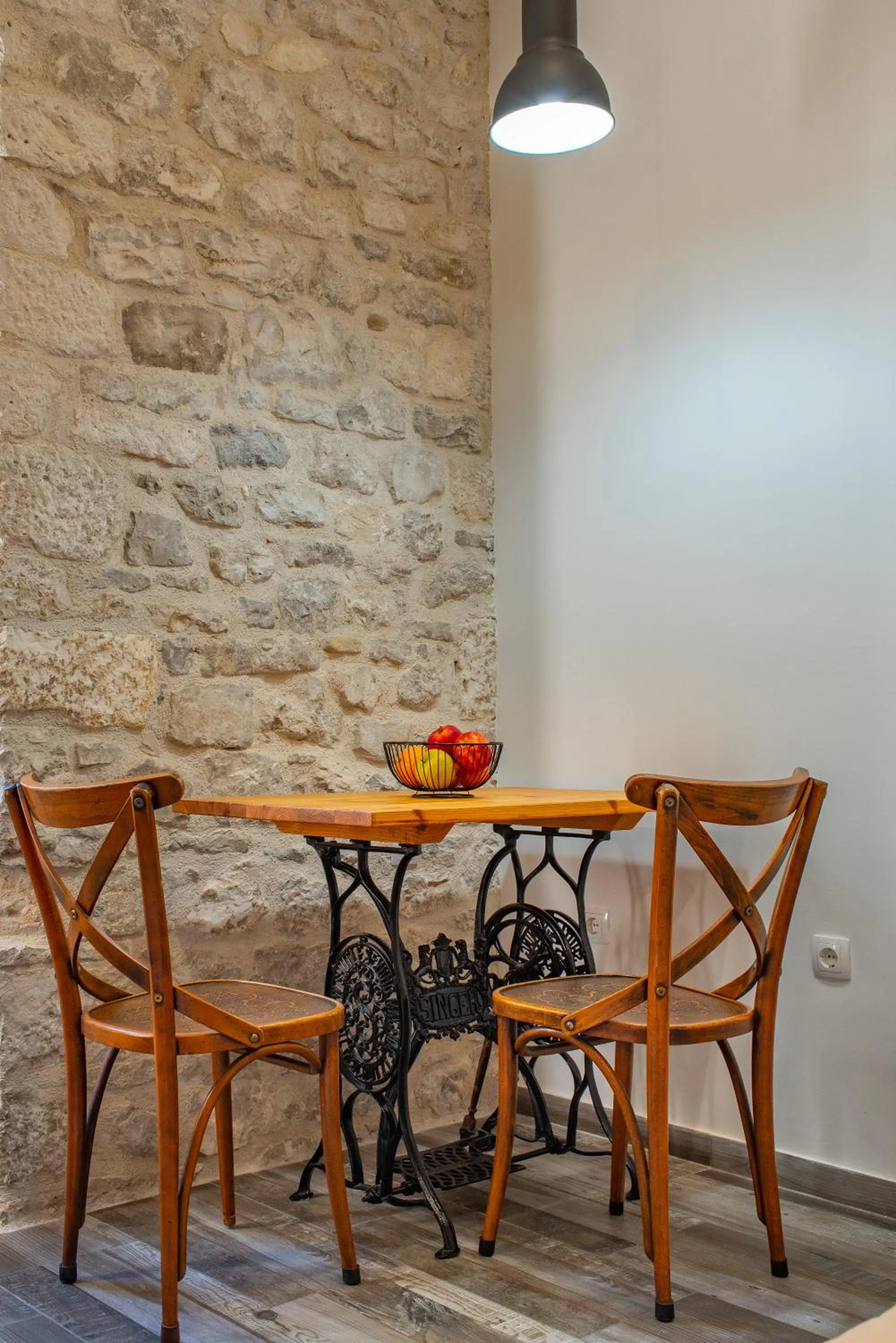 Rooms and Apartments Djanovic