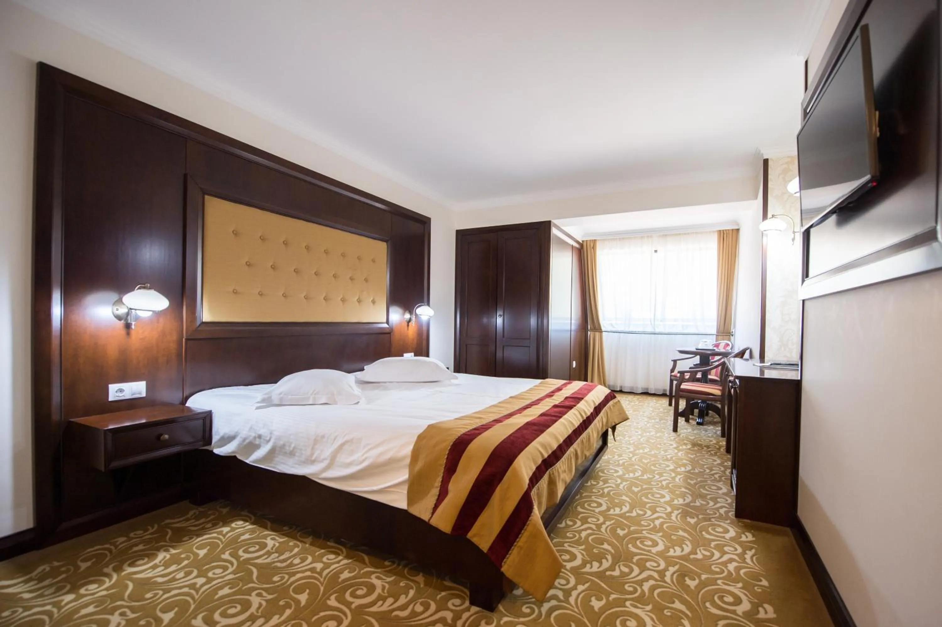 Bed in Hotel Silva Busteni