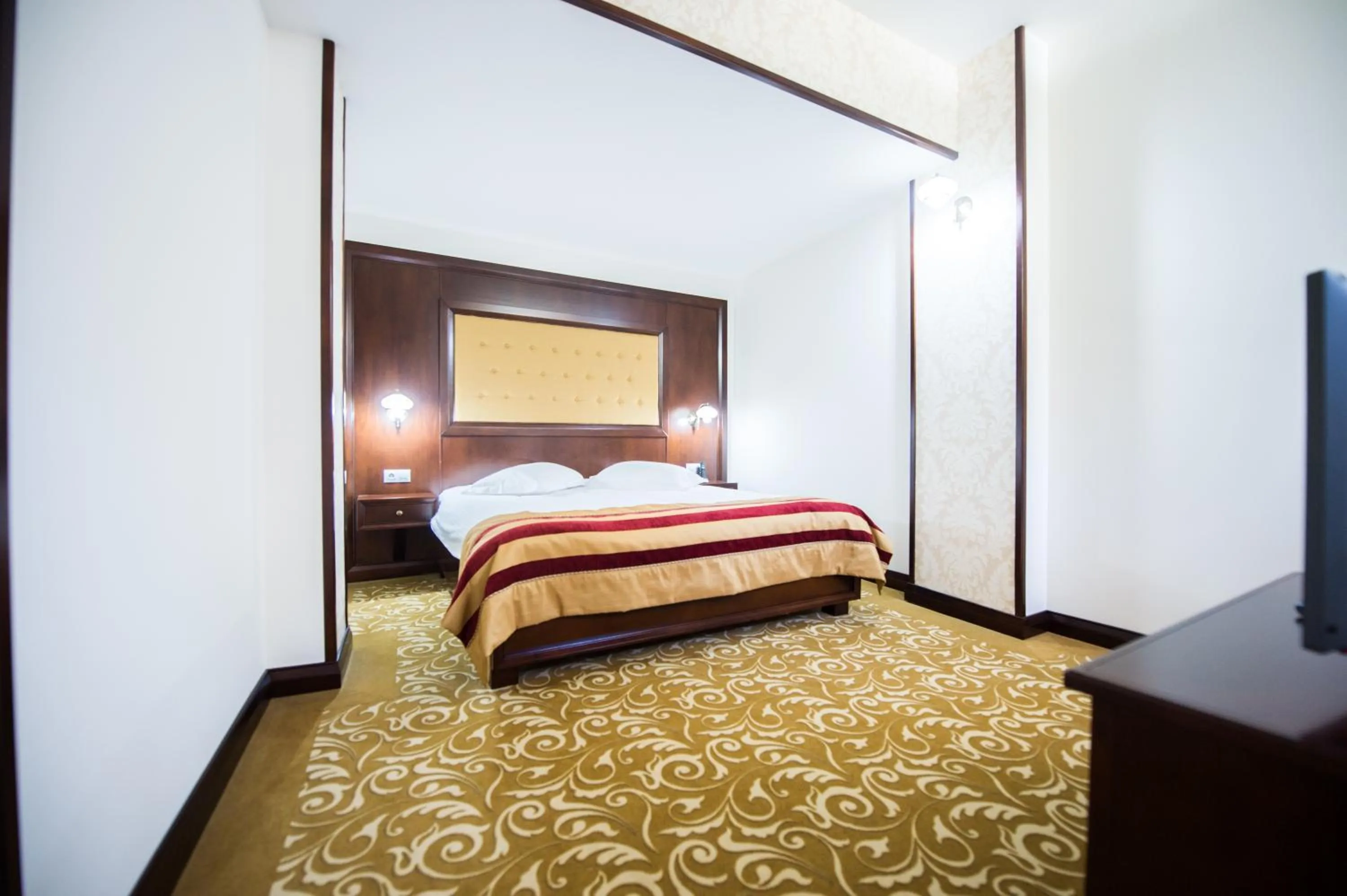 Bed in Hotel Silva Busteni