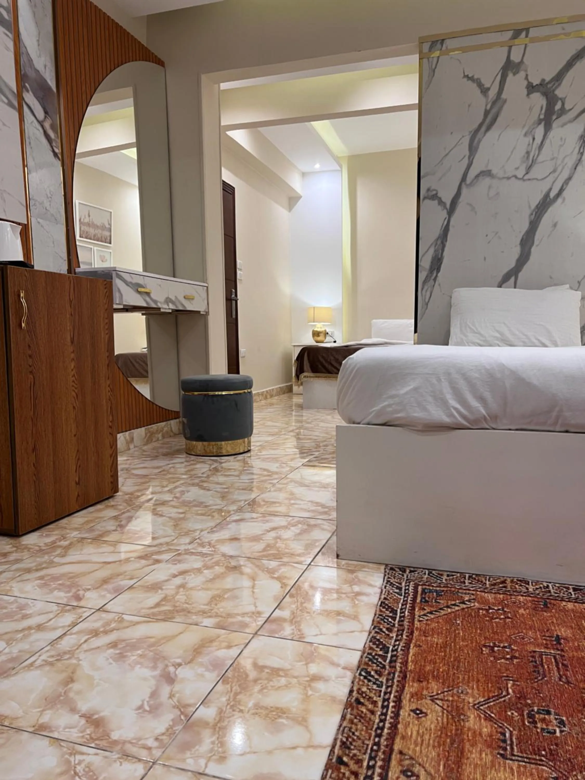 Bed in Pyramids Top Inn