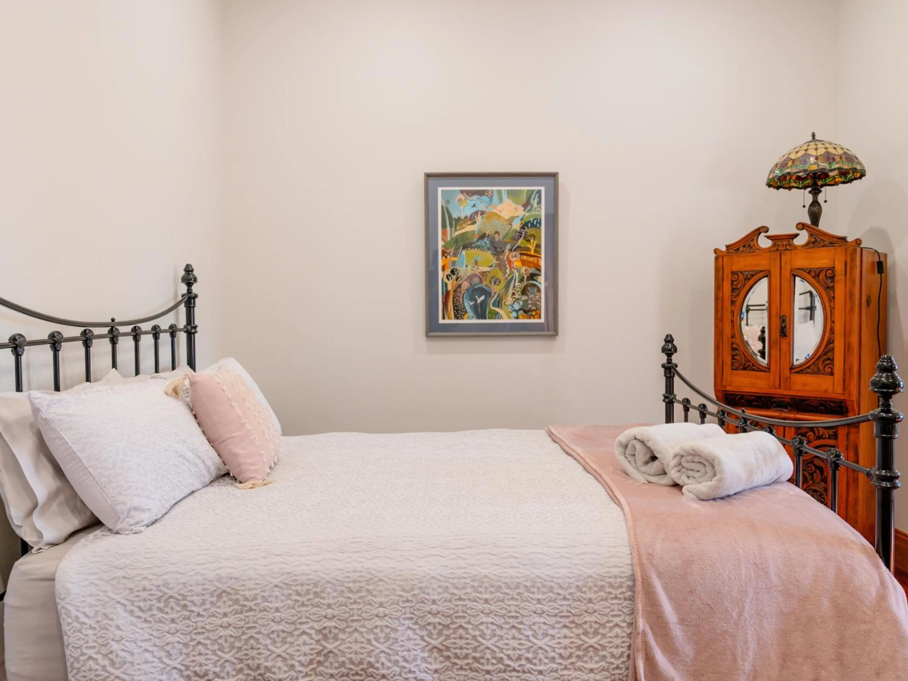 Bed in Maddies of Bolwarra