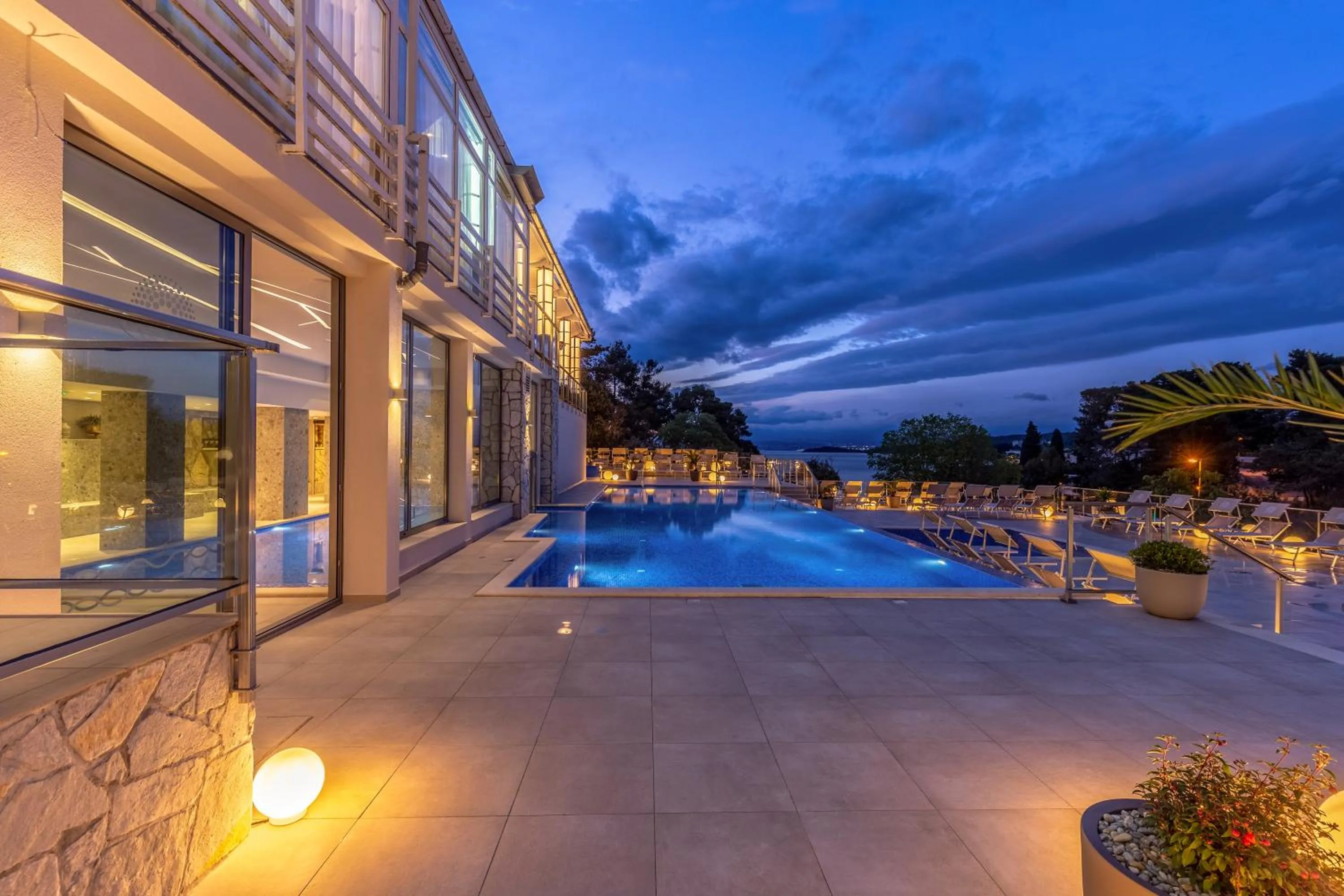 Swimming pool in Hotel Malin