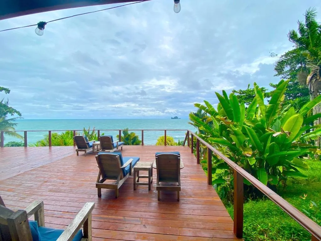 Natural landscape in Bird Island Bungalows