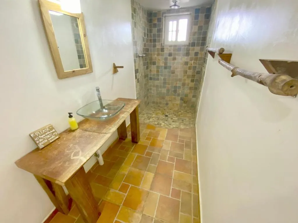 Shower in Bird Island Bungalows