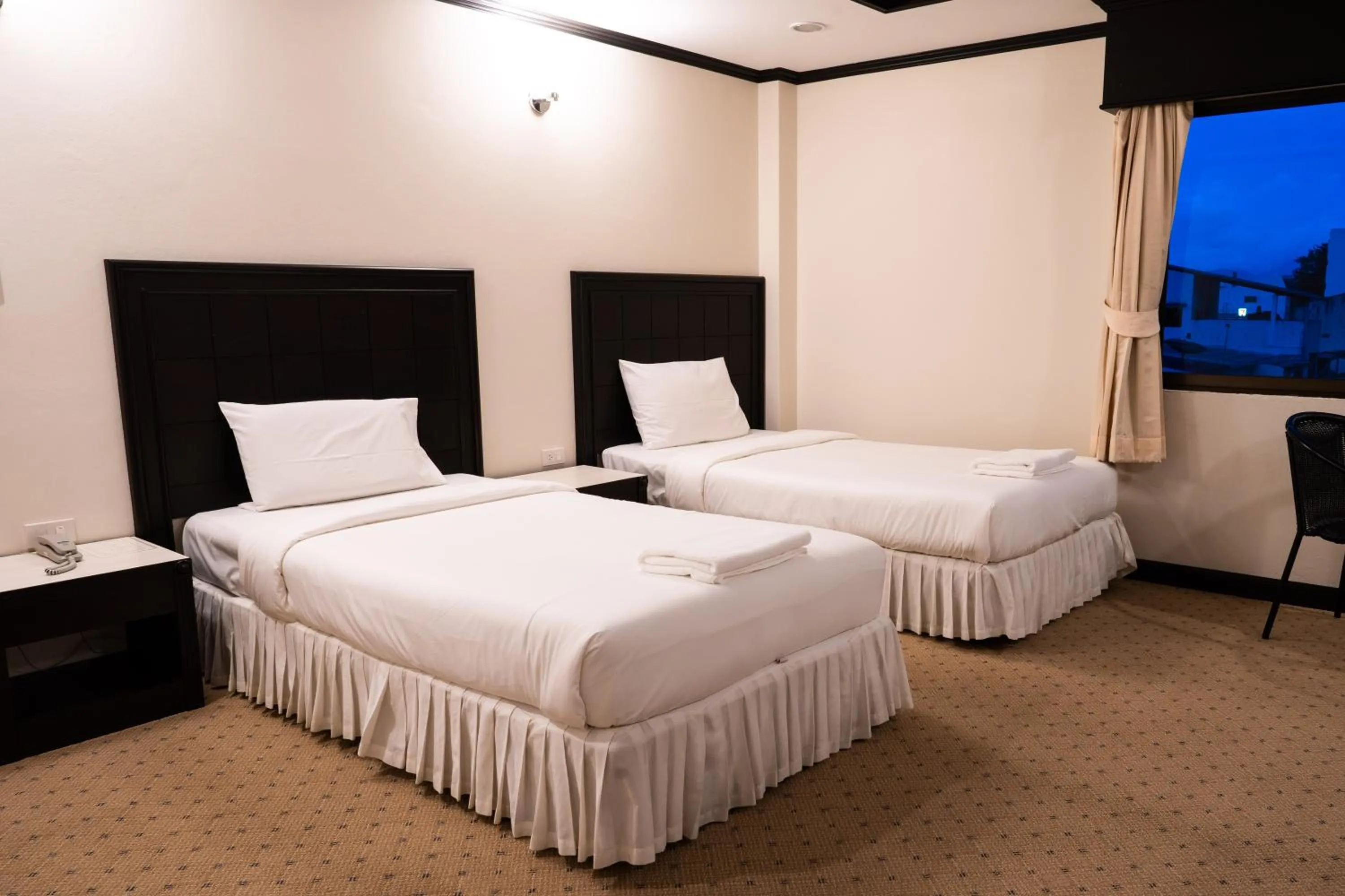 Photo of the whole room, Bed in Betong Hello Hotel