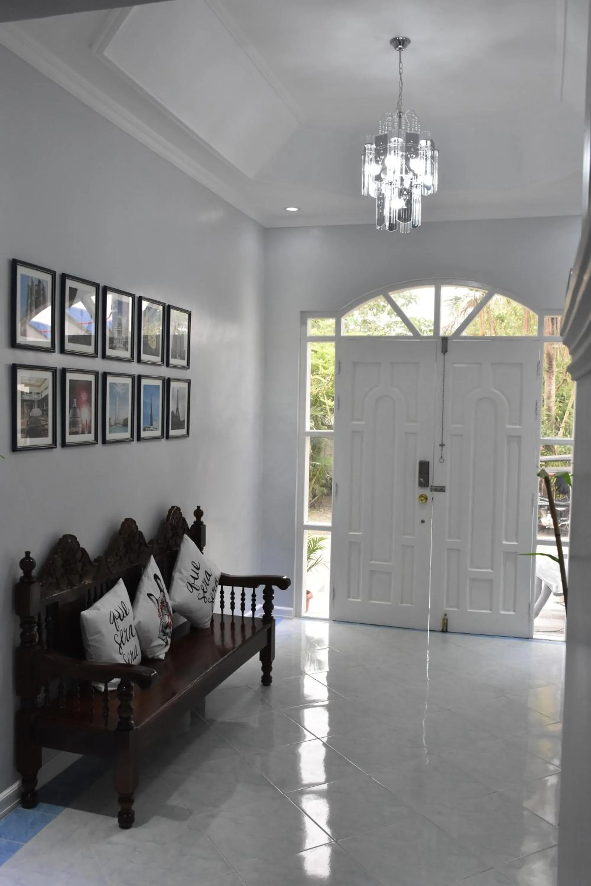 Isaguirre's Pension House