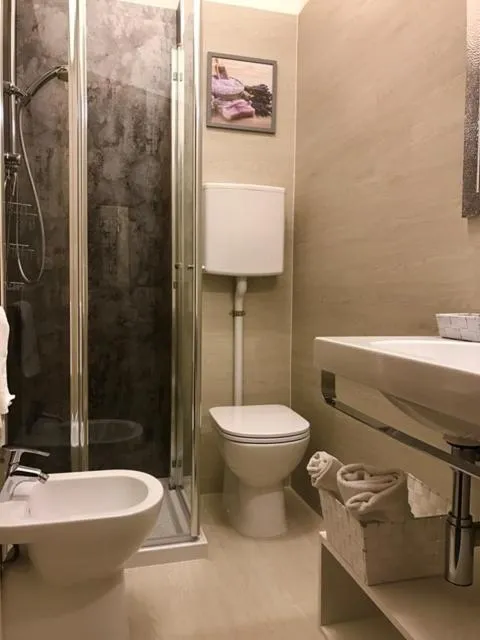 Bathroom in Hotel Erika