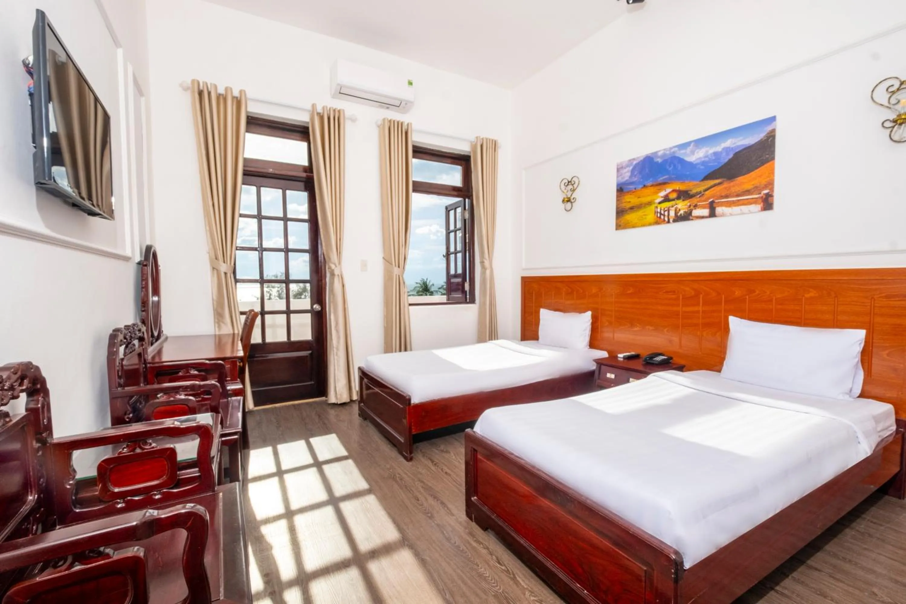 Bedroom, Bed in Hawaii Resort Phu Quoc