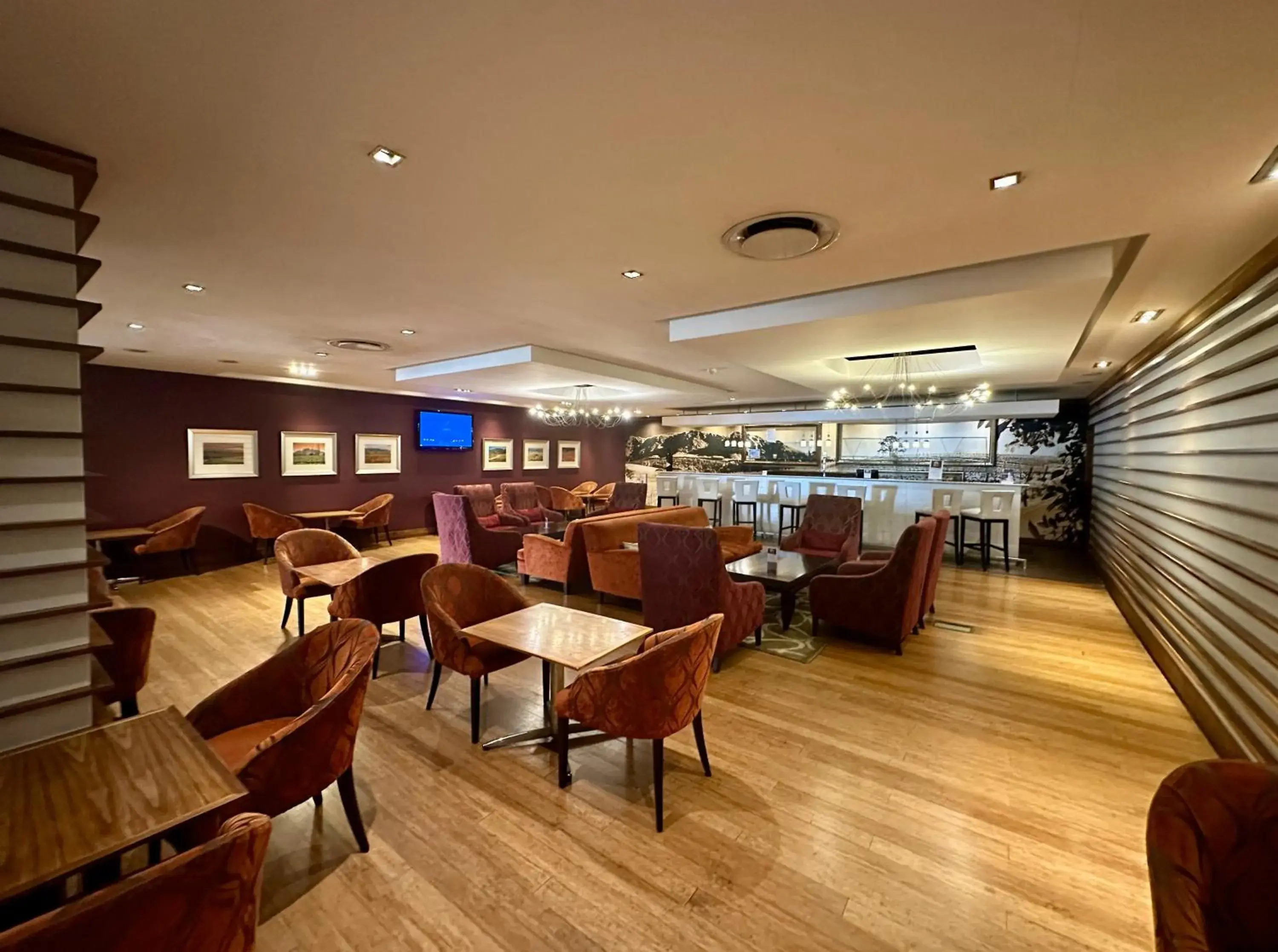 Lounge or bar in Garden Court Nelson Mandela Boulevard Lounge or bar in Garden Court Nelson Mandela Boulevard