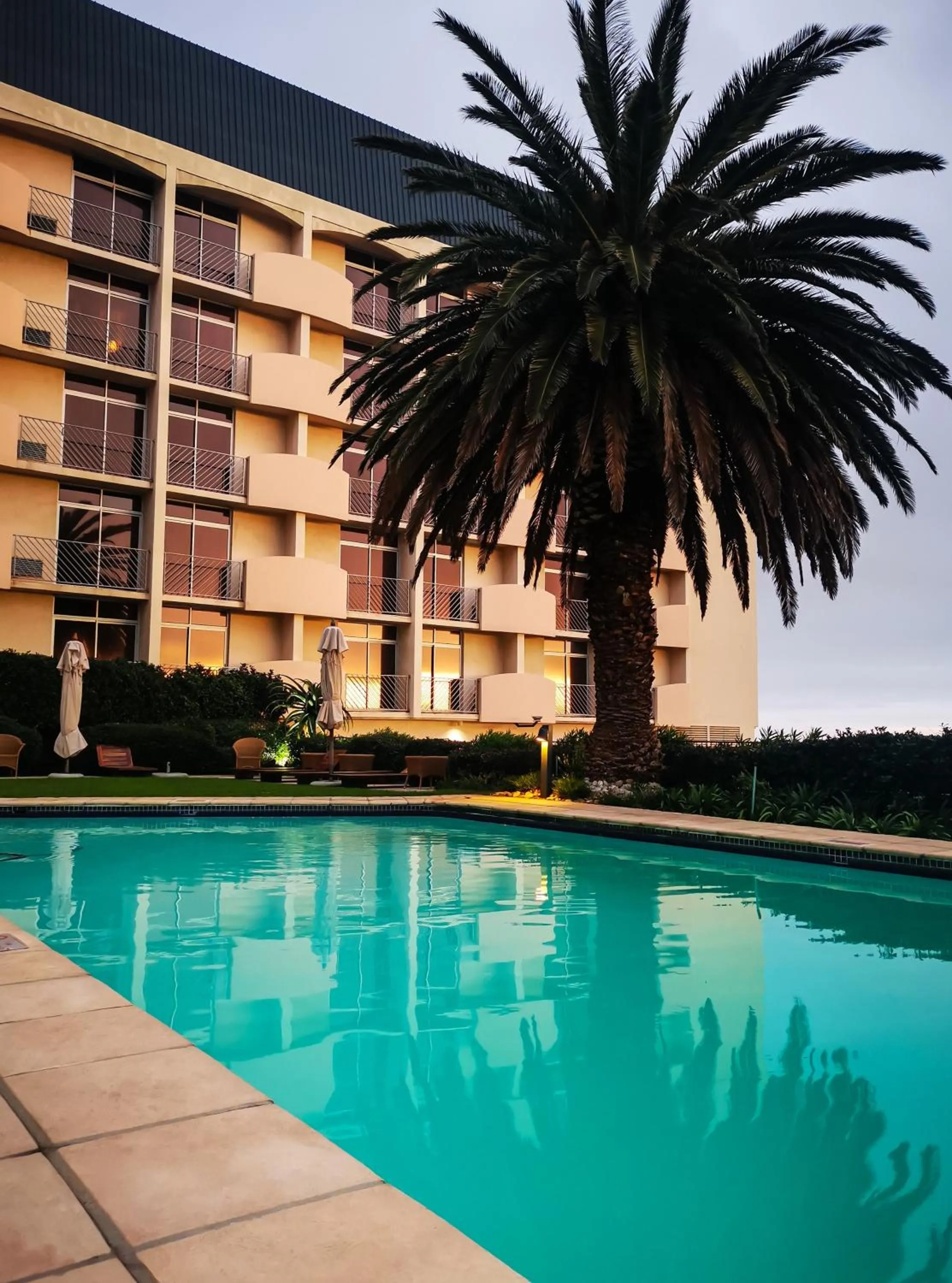 Swimming pool in Garden Court Nelson Mandela Boulevard