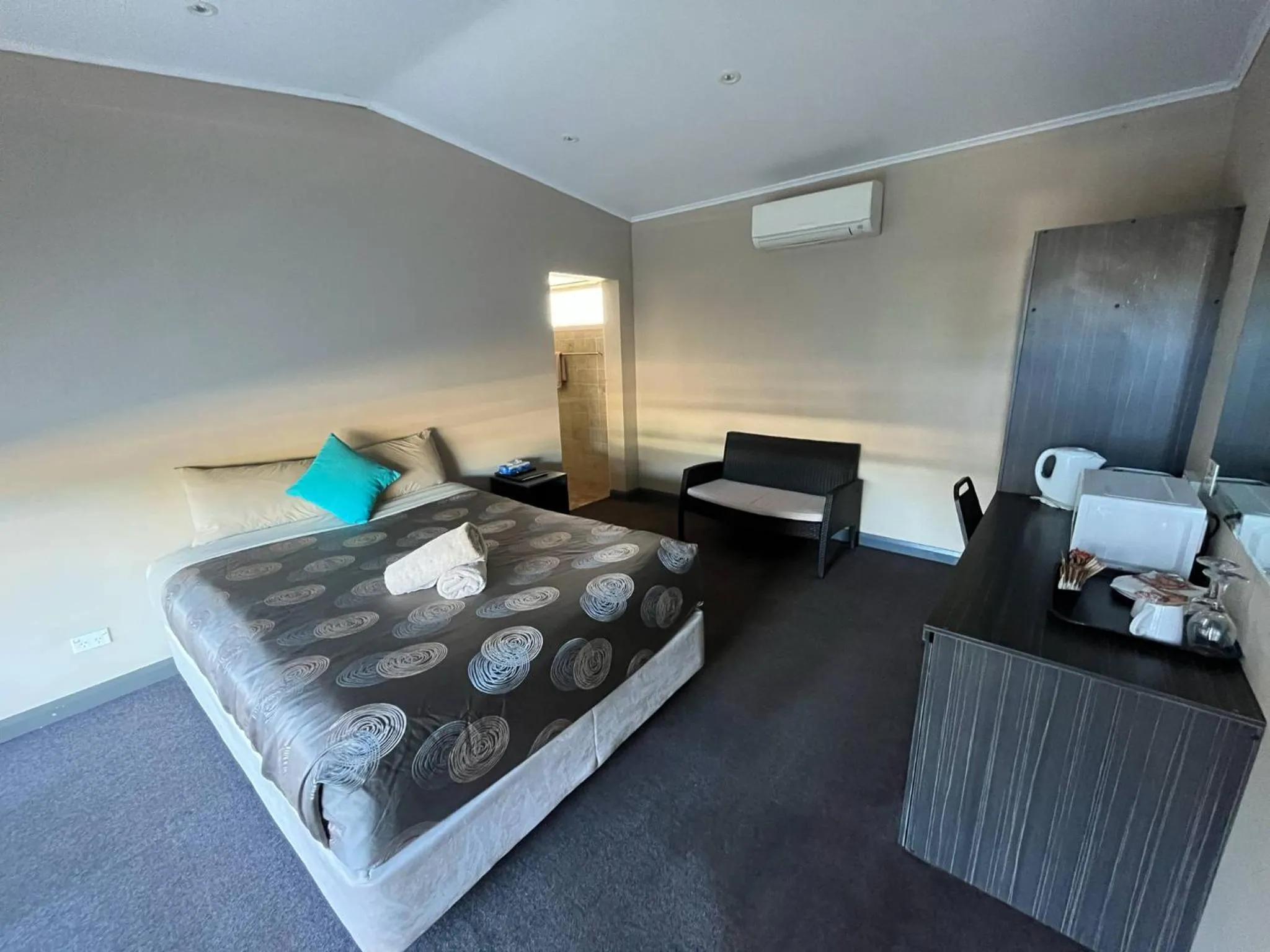 Living room in Copper City Motel