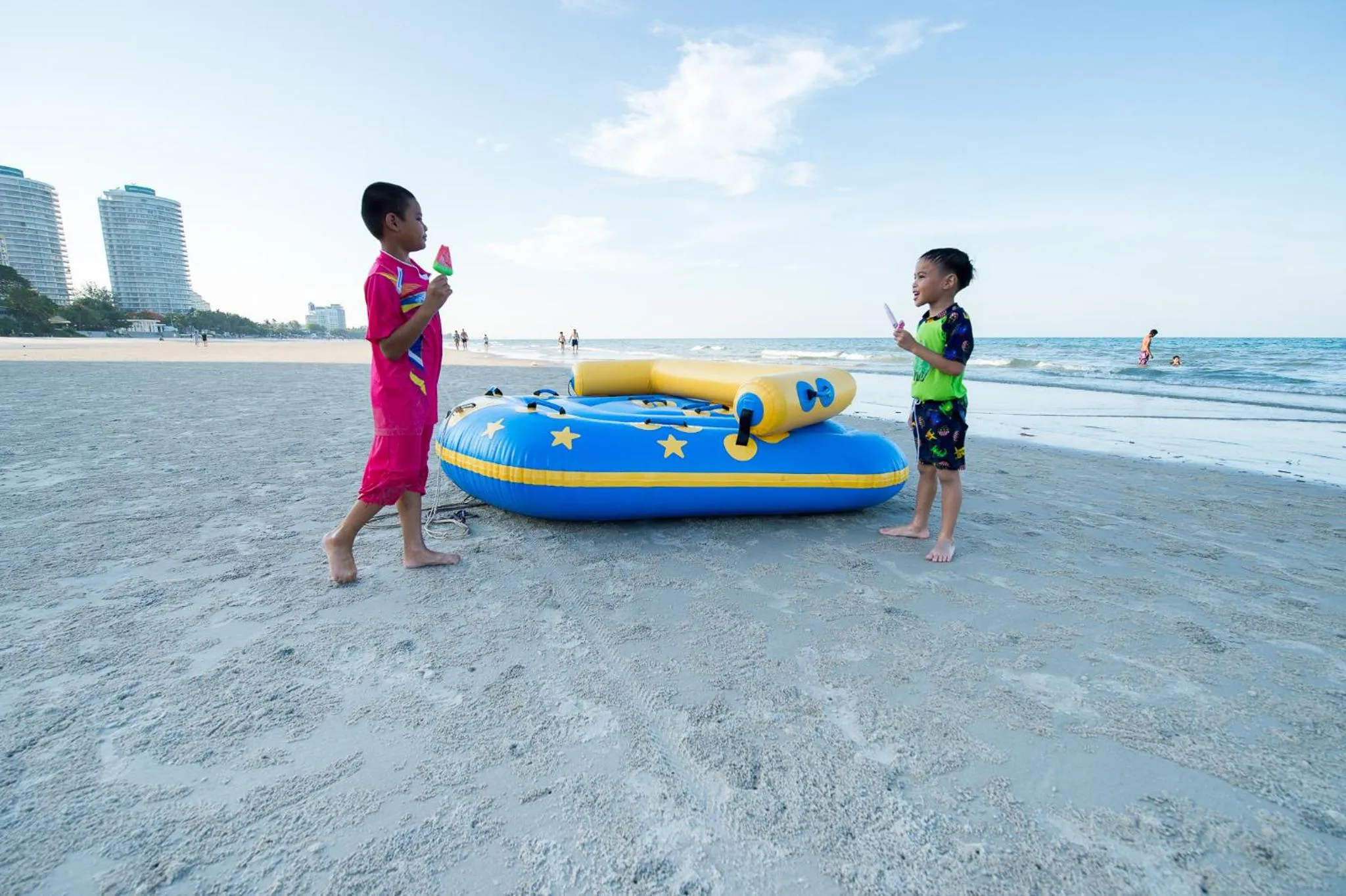 Beach in Marrakesh Huahin 4bedrooms suite with Jacuzzi 208