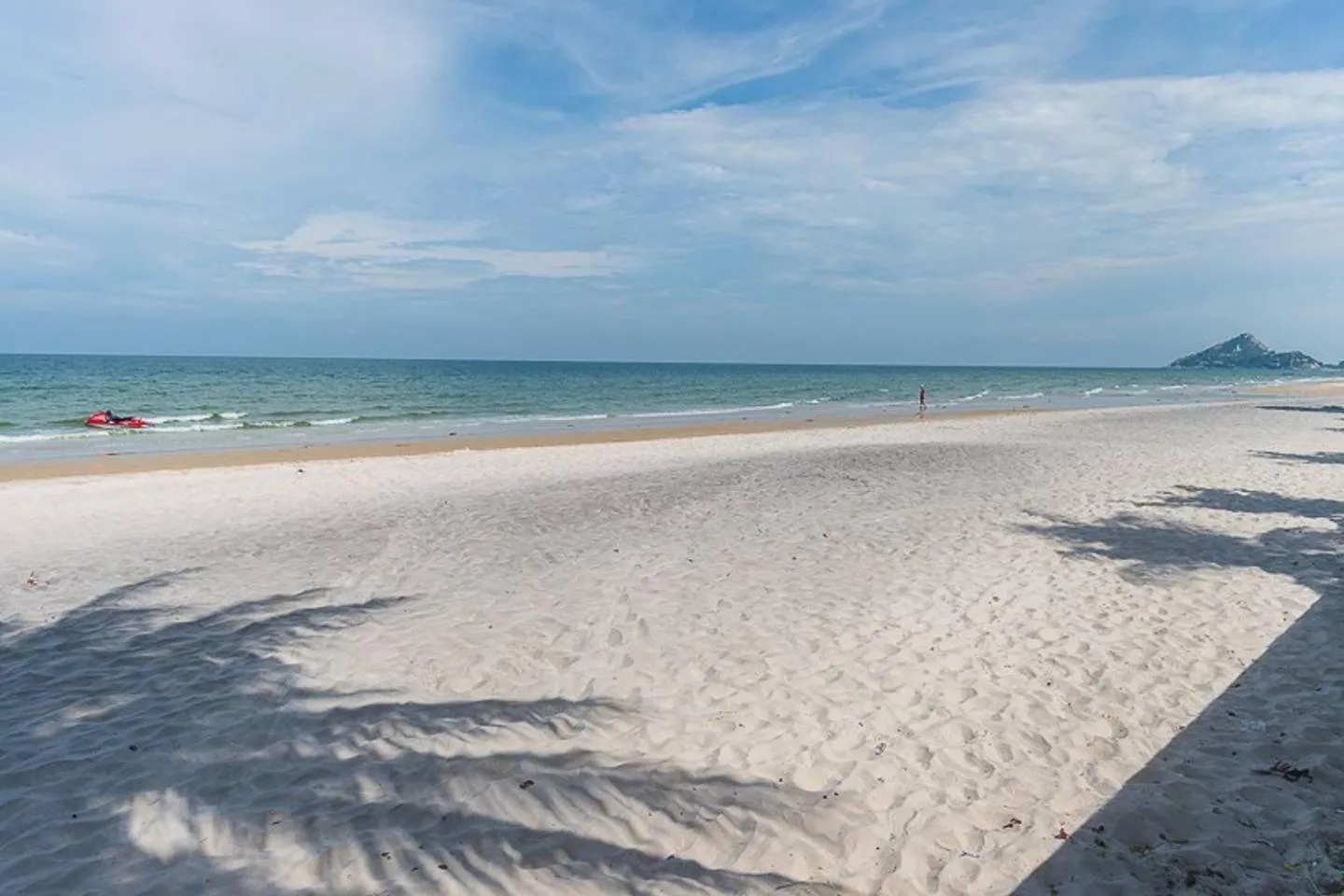 Beach in Marrakesh Huahin 4bedrooms suite with Jacuzzi 208