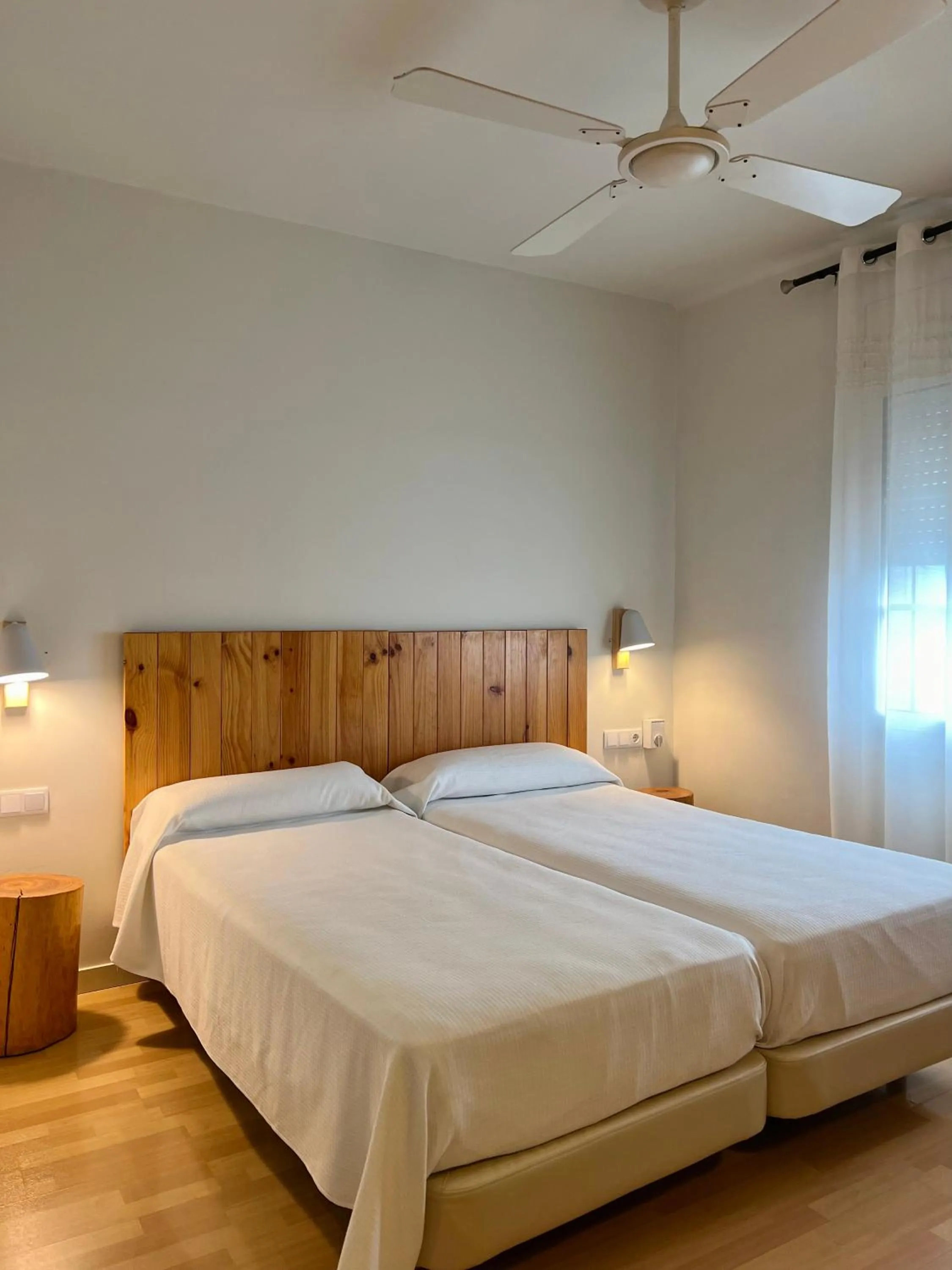 Bed in Hotel & Restaurant Figueres Parc