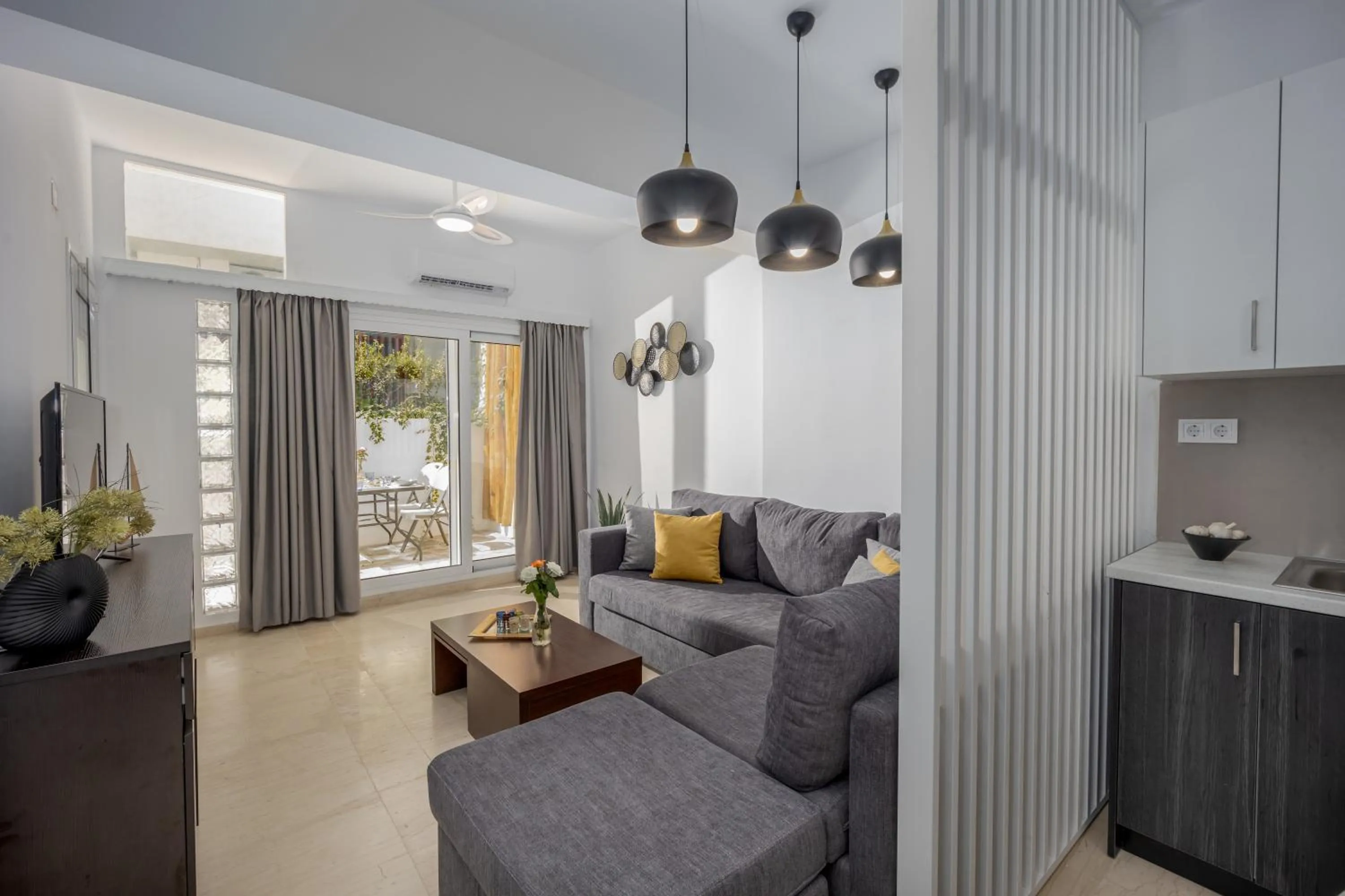 Living room in Camelot Royal Beds by Estia