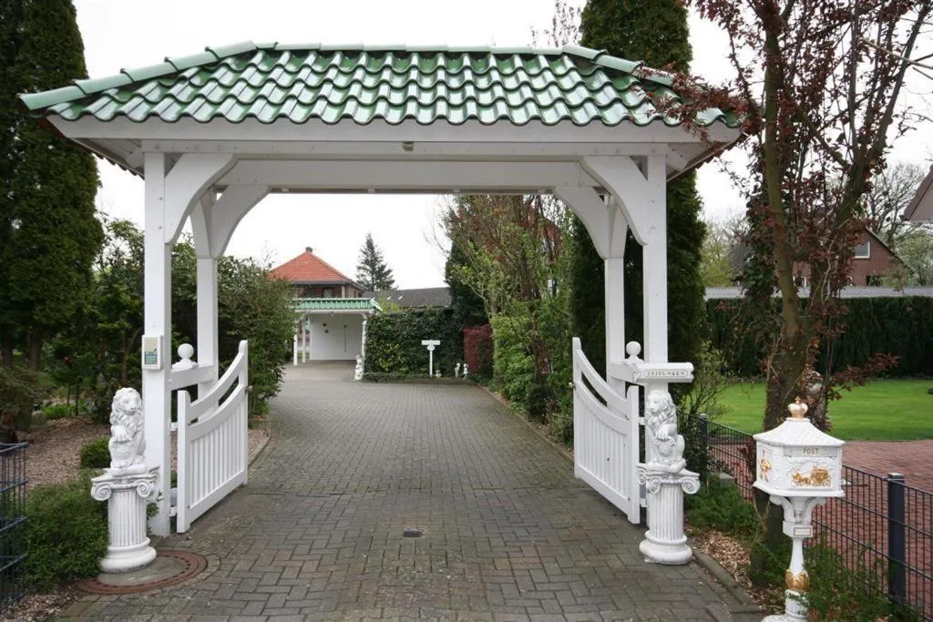 Ewigleben, Landhaus Gartenstraße