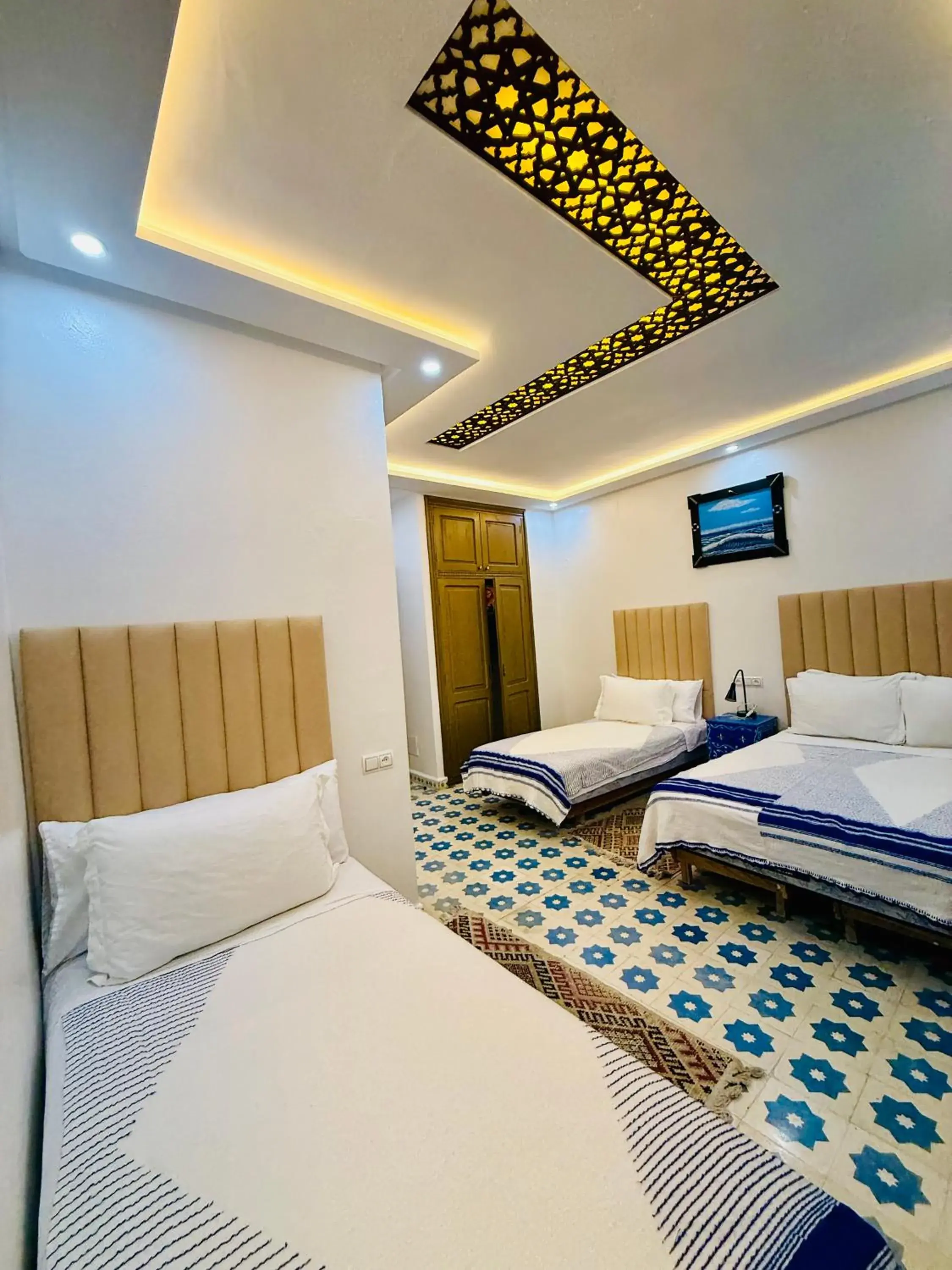 Quadruple Room with Shower in Hôtel Koutoubia Quadruple Room with Shower in Hôtel Koutoubia