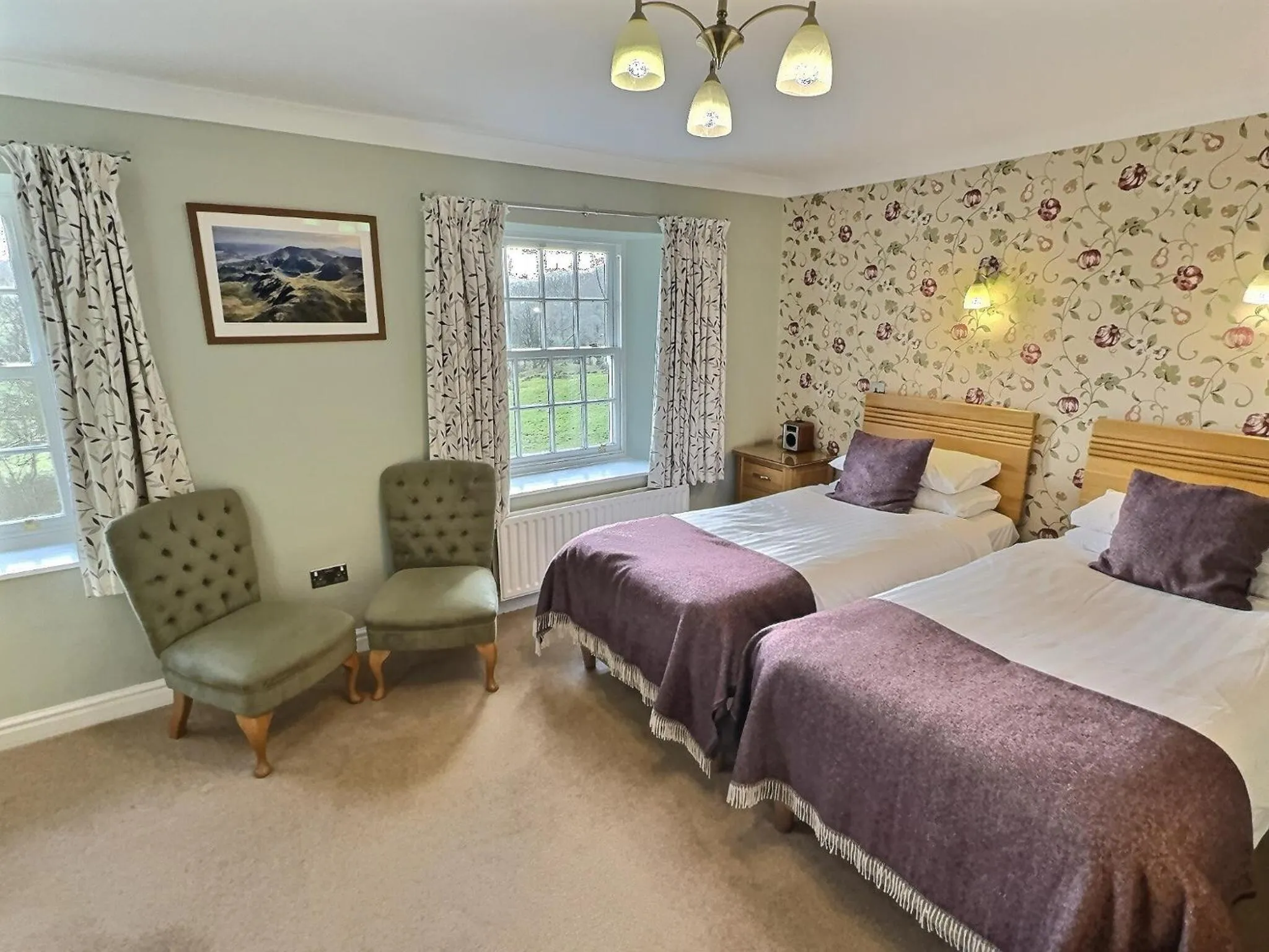 Bed in Three Shires Inn