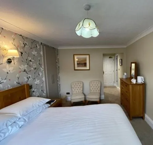 Bed in Three Shires Inn