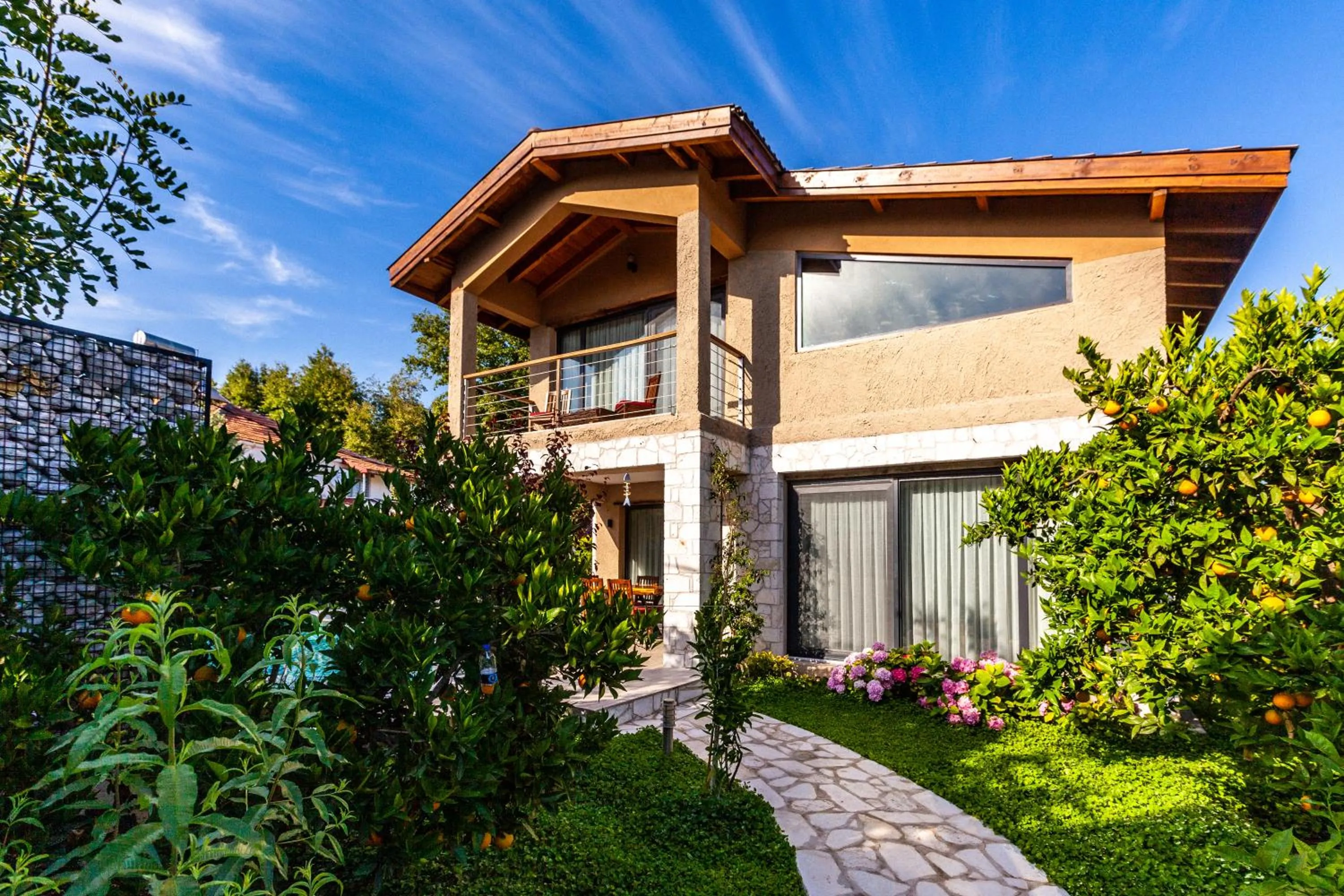 Volans Suites Villas