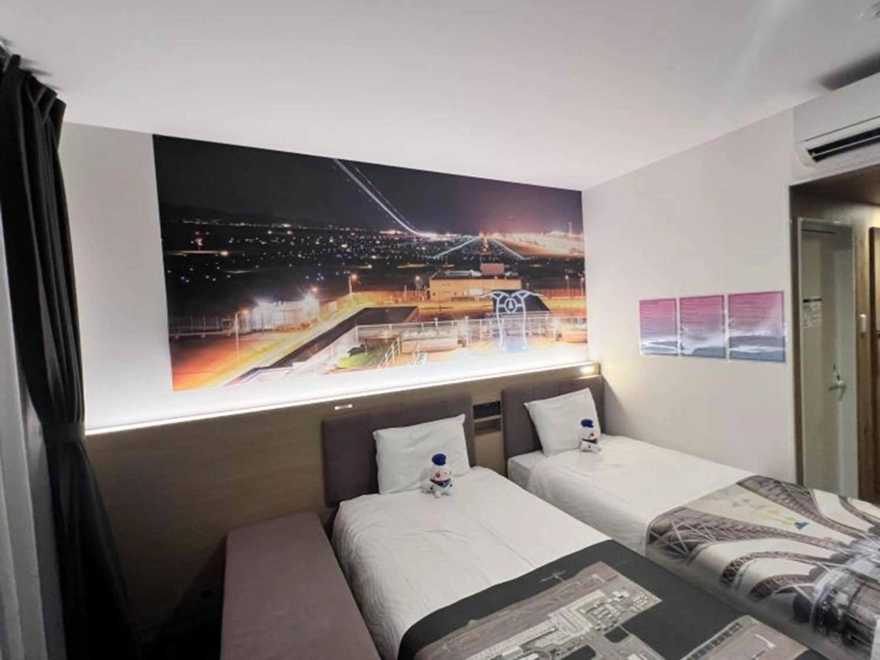 Bed in Henn na Resort & Spa Kansai Airport - former Henn na Hotel Kansai Airport