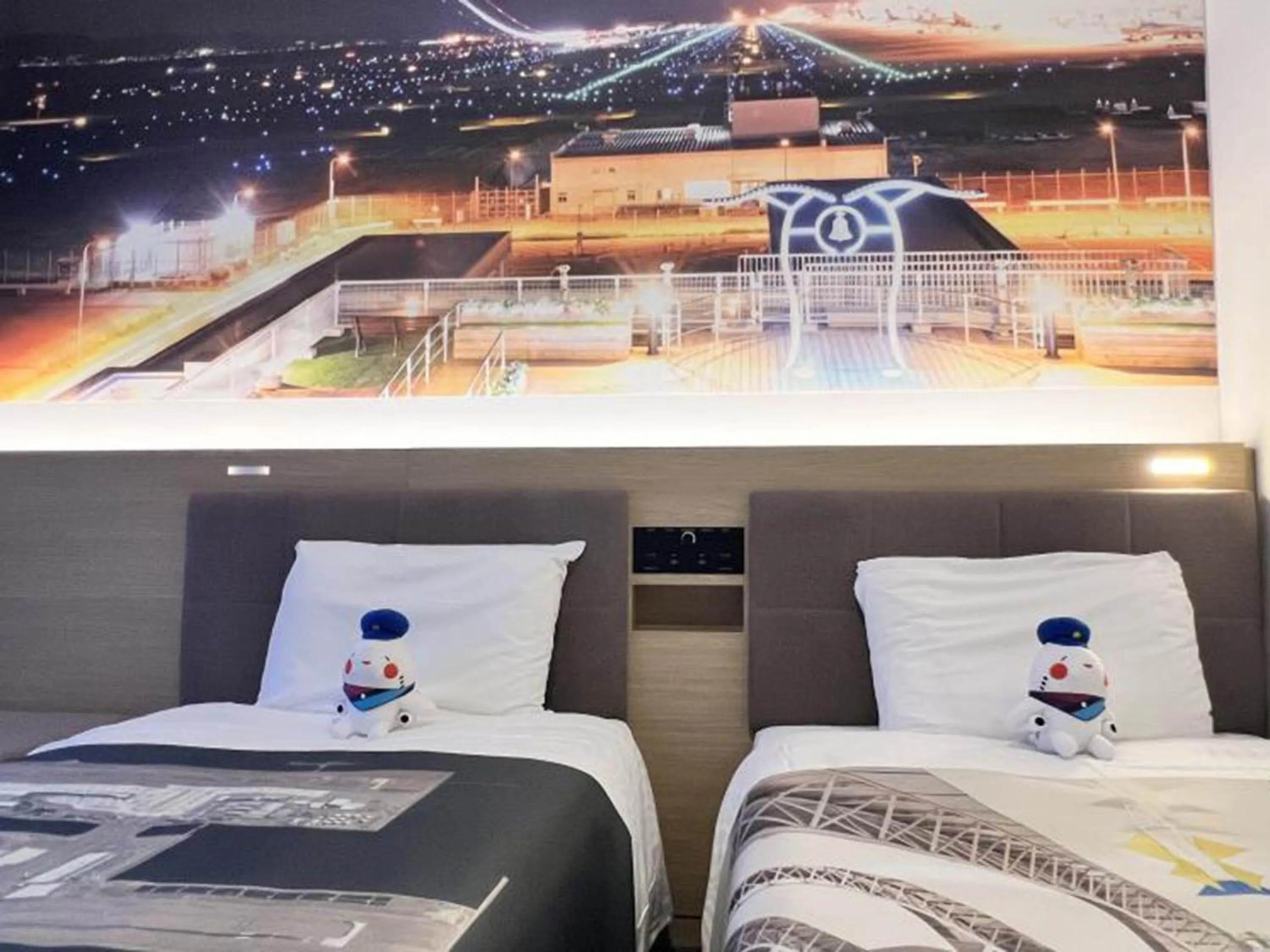 Bed in Henn na Resort & Spa Kansai Airport - former Henn na Hotel Kansai Airport