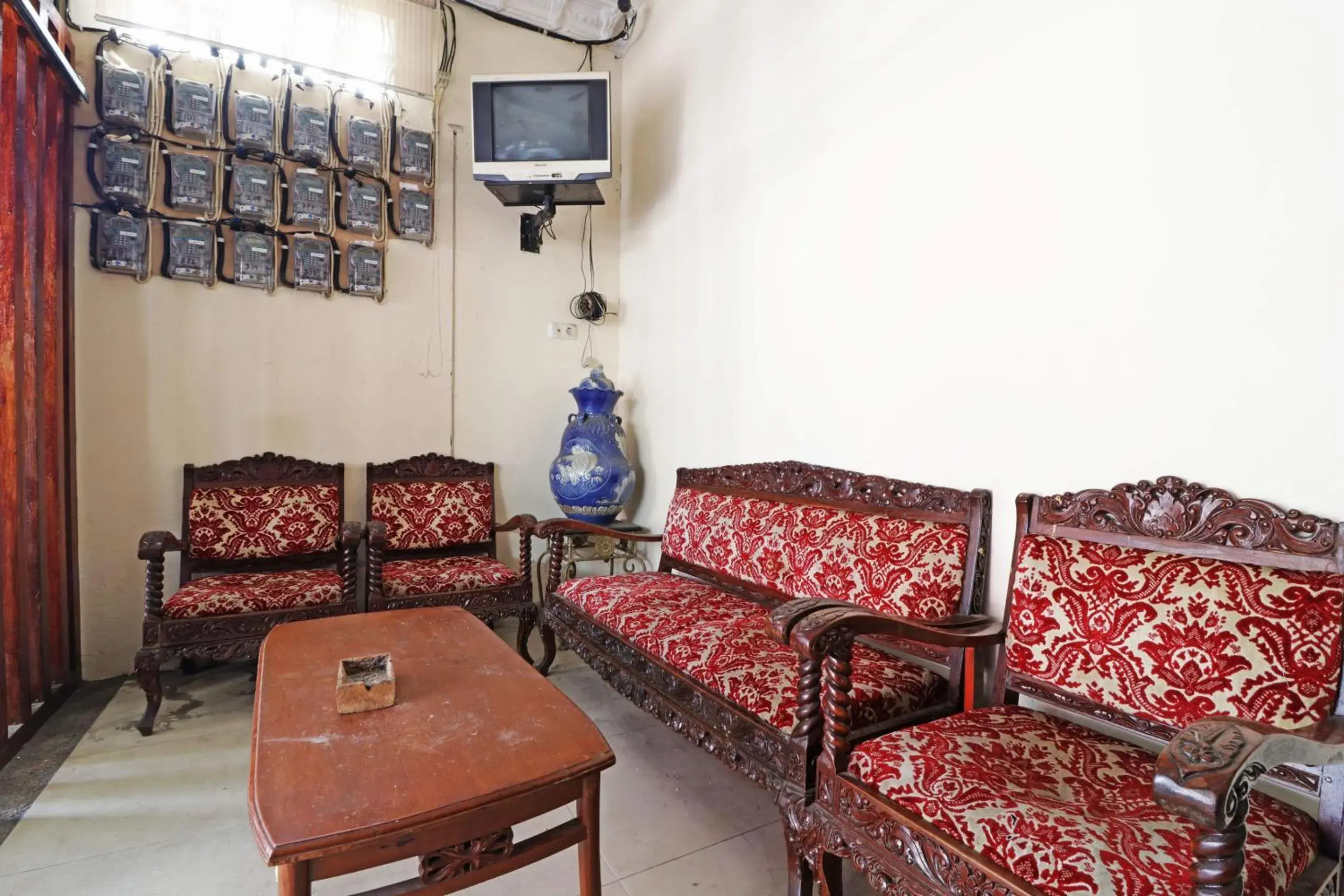 Facade/entrance in Utama Syariah Facade/entrance in Utama Syariah