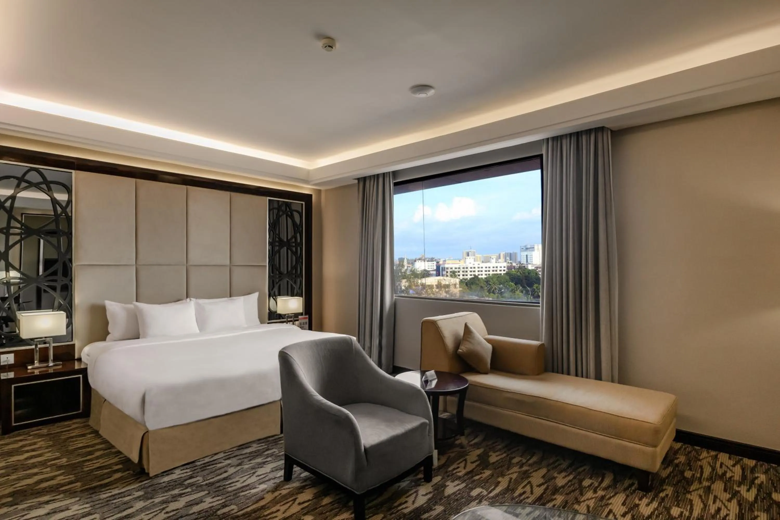 Bedroom, Bed in Swiss-Belhotel Harbour Bay